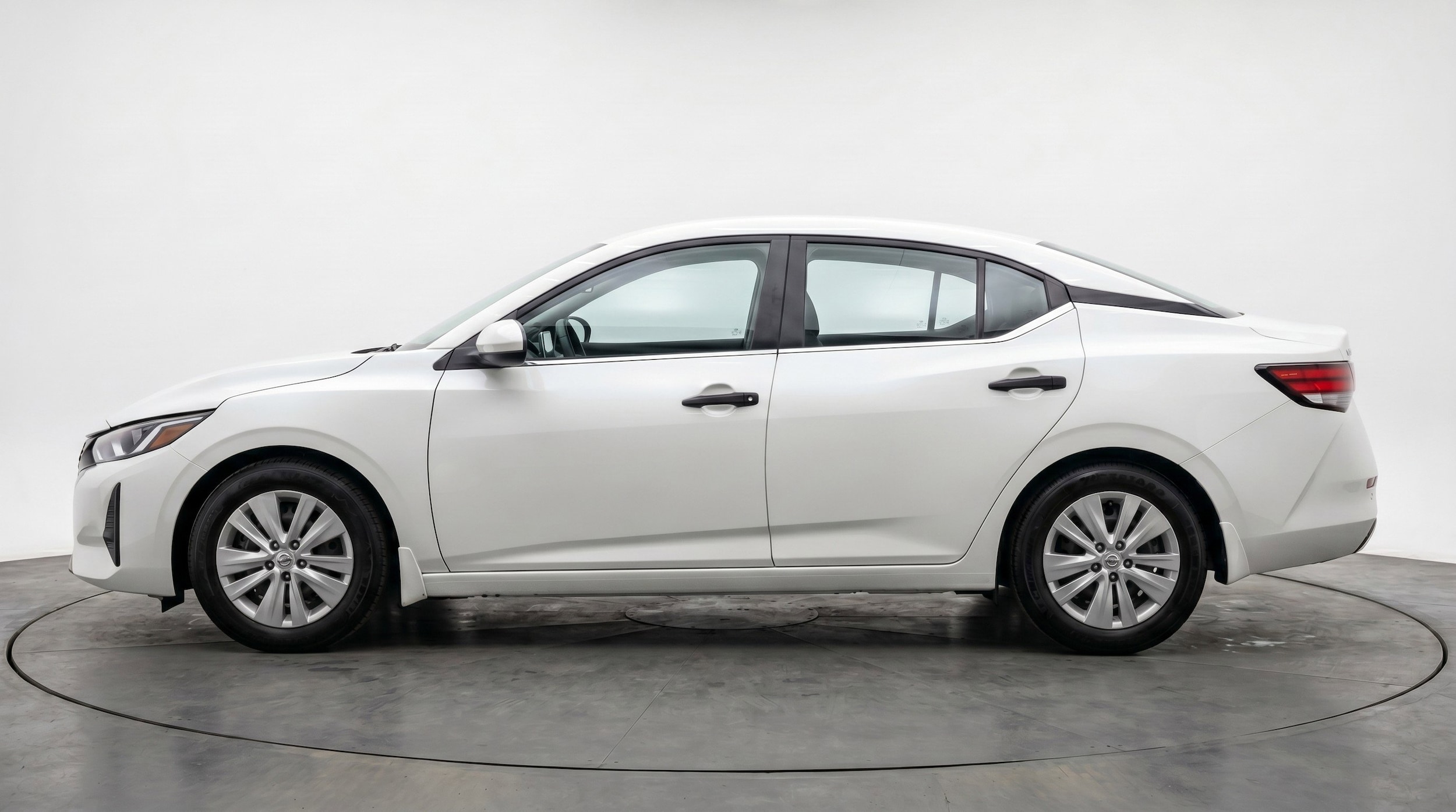 Thumbnail: 2025 Nissan Sentra - 5