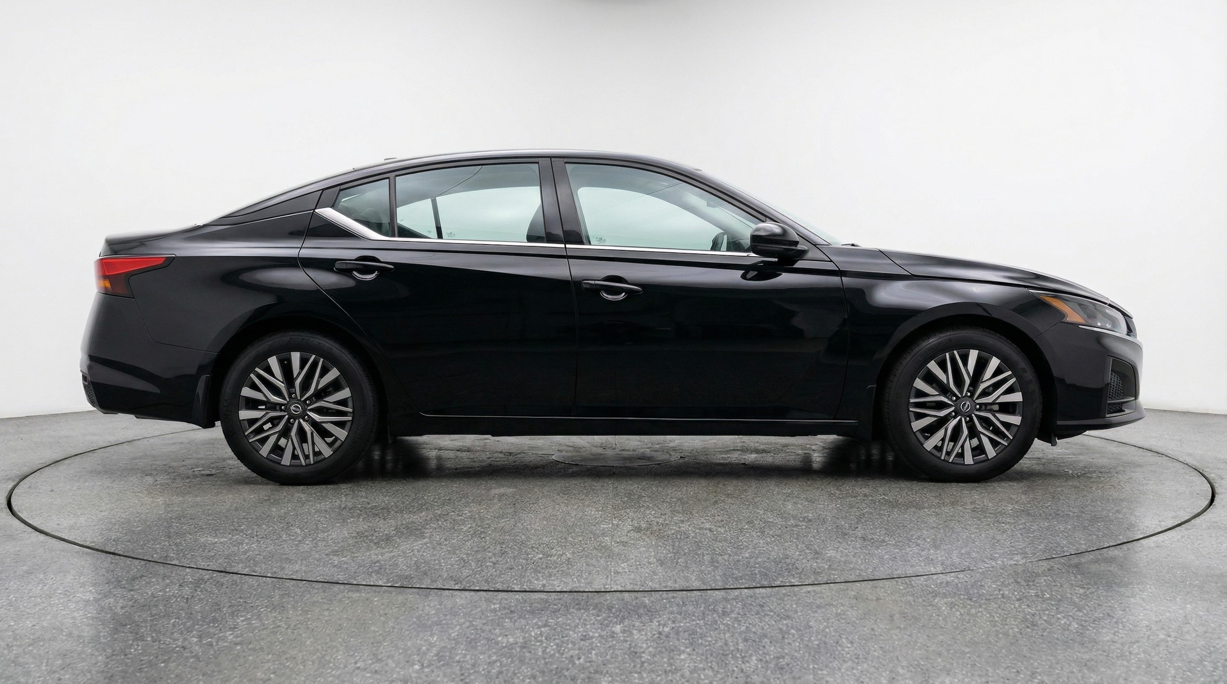 Thumbnail: 2025 Nissan Altima - 8