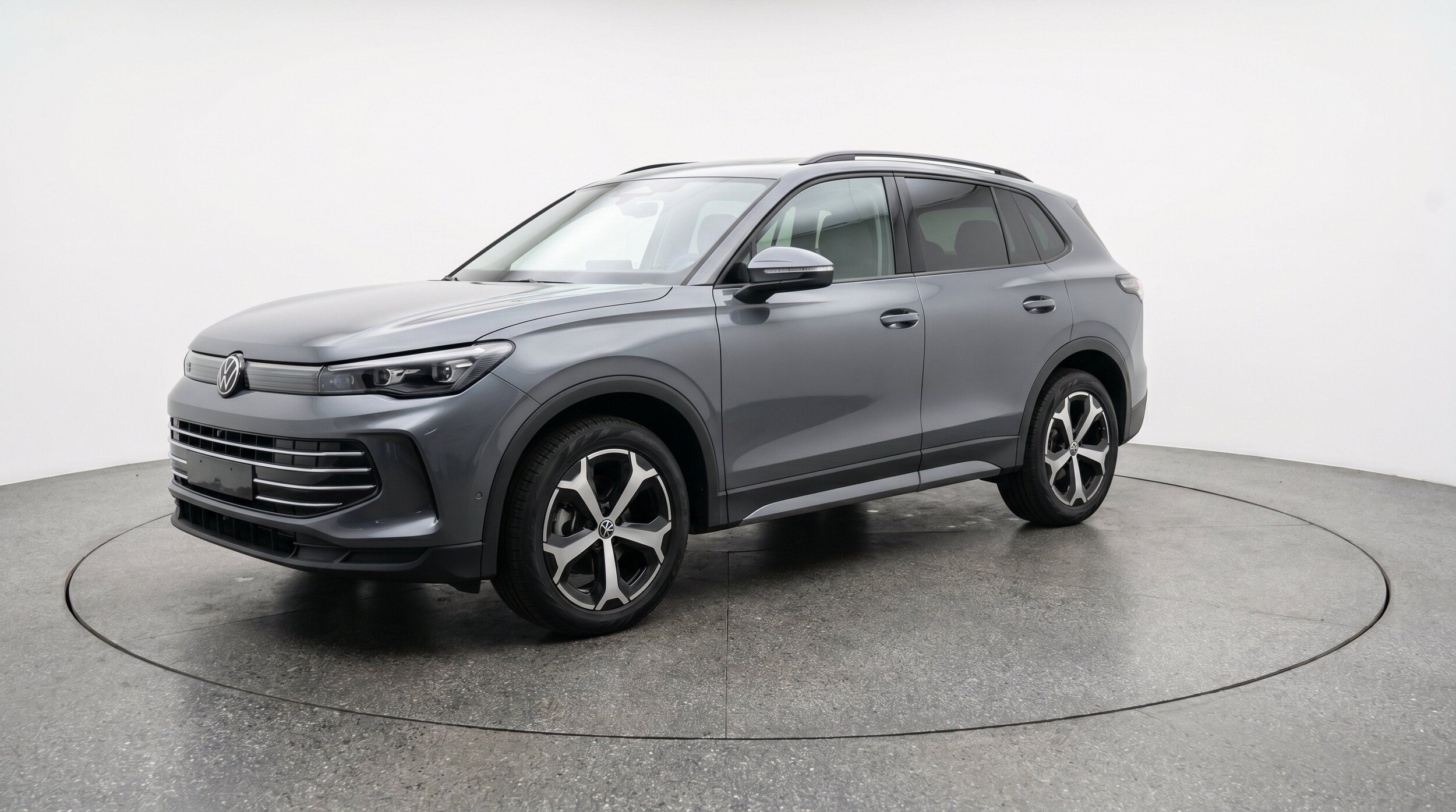 Thumbnail: 2026 Volkswagen Tiguan - 3