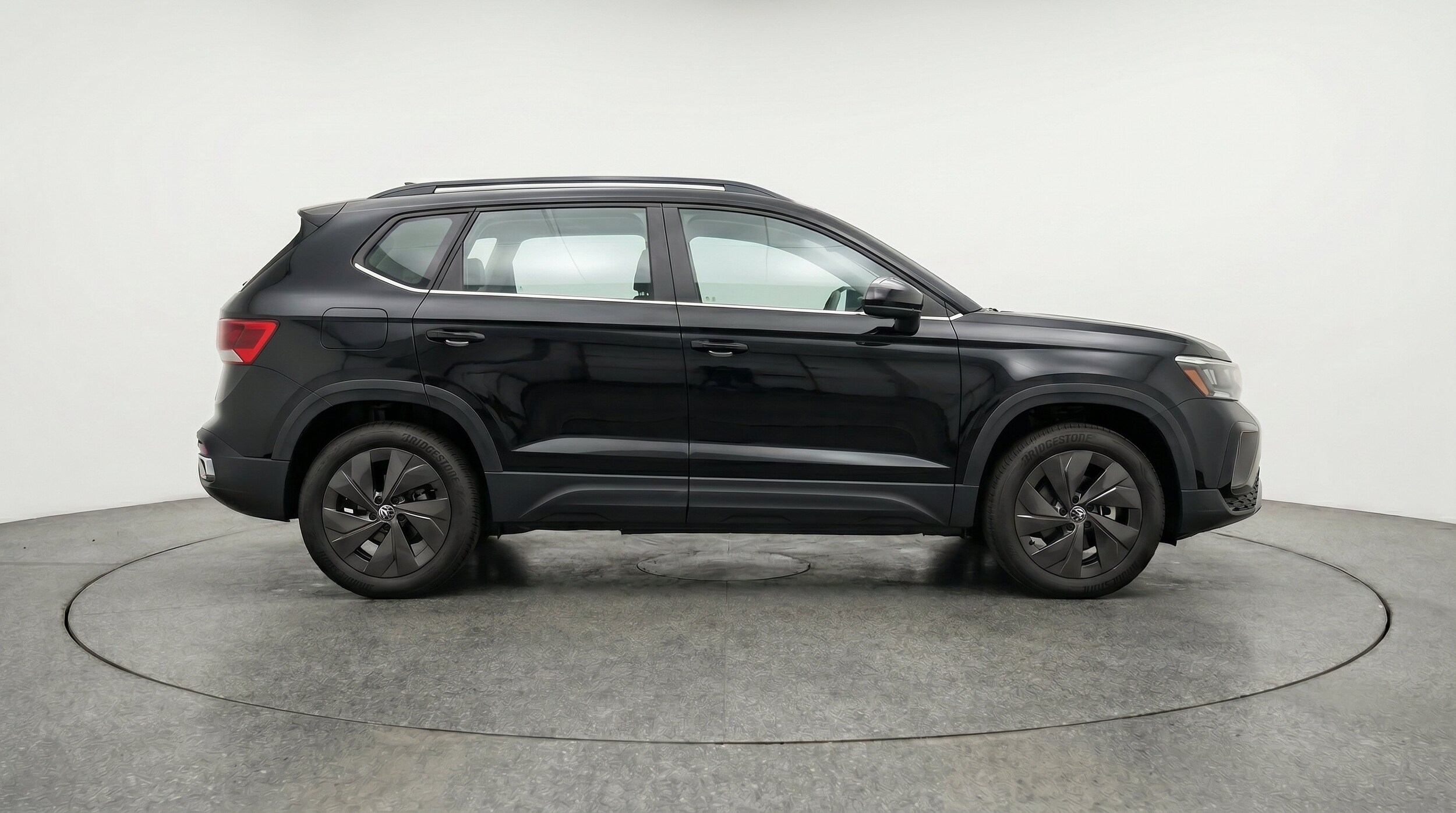 Thumbnail: 2026 Volkswagen Taos - 11