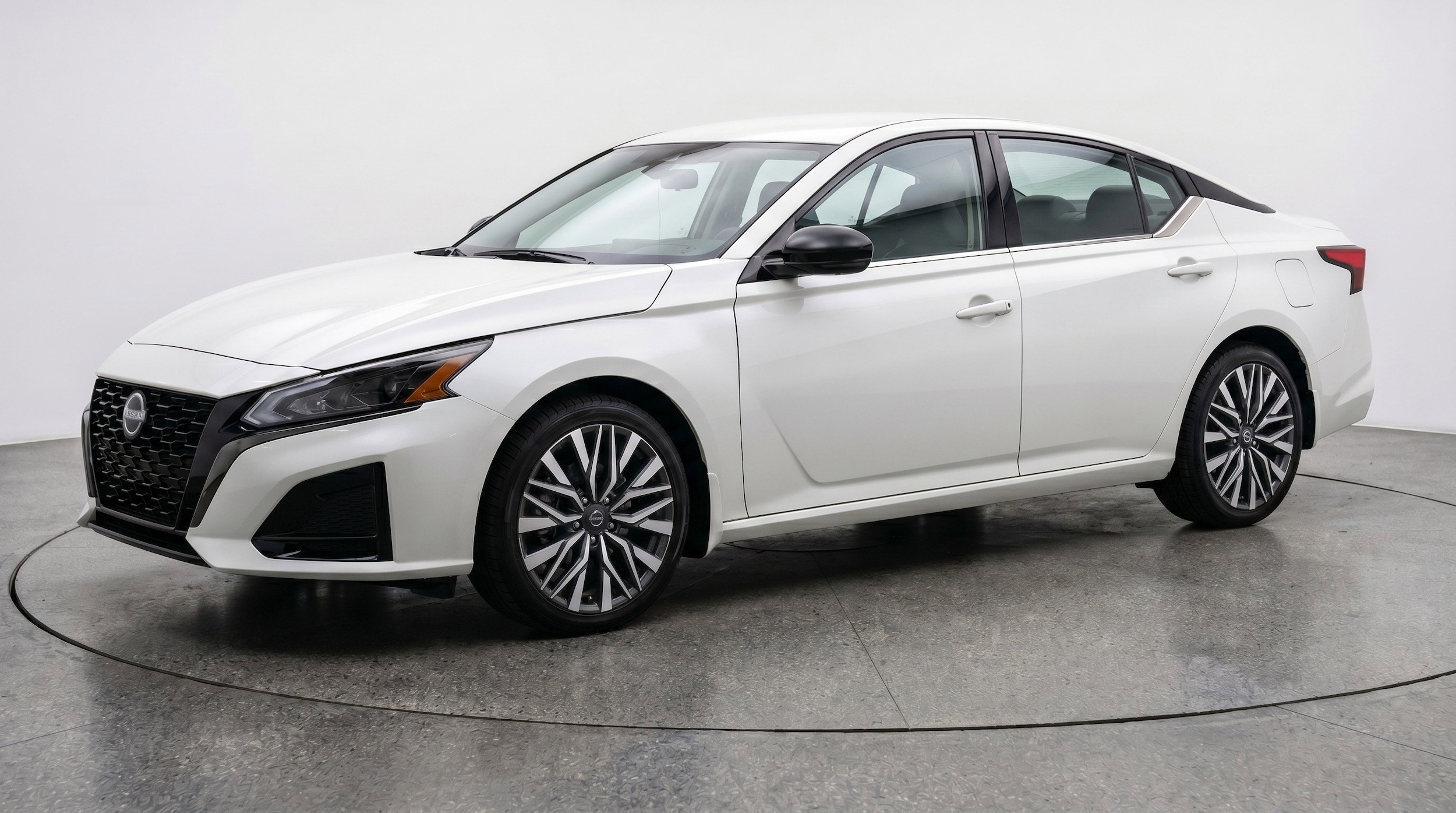 Thumbnail: 2025 Nissan Altima - 3
