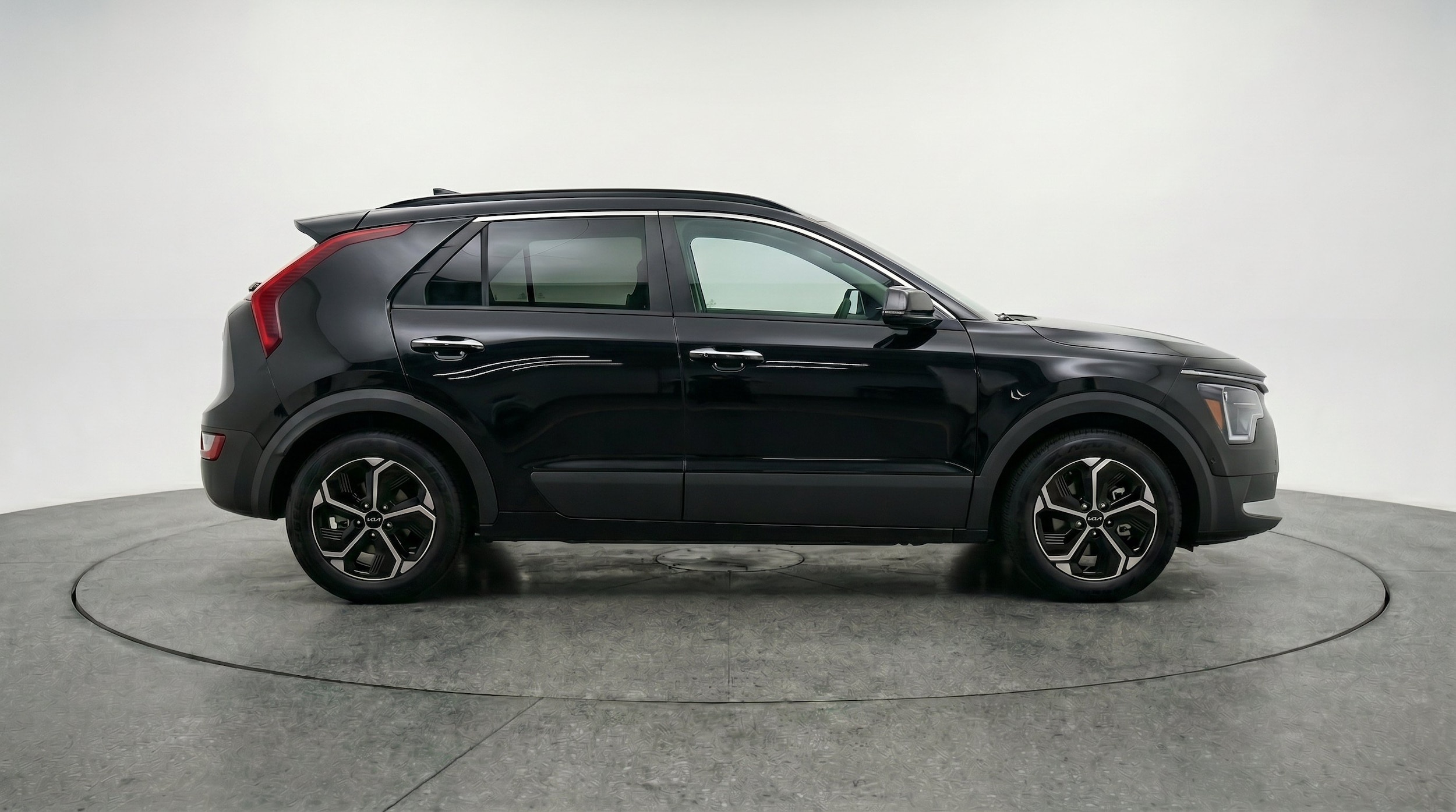 Thumbnail: 2026 Kia Niro - 11