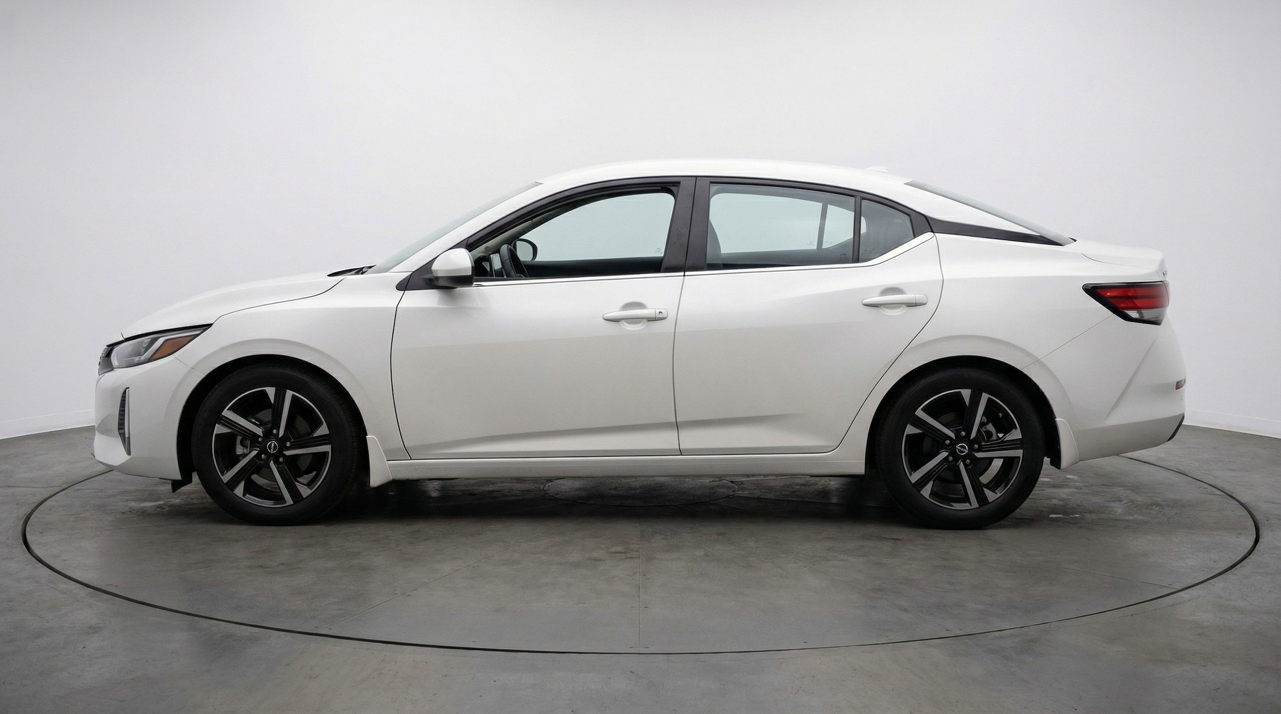 Thumbnail: 2025 Nissan Sentra - 5