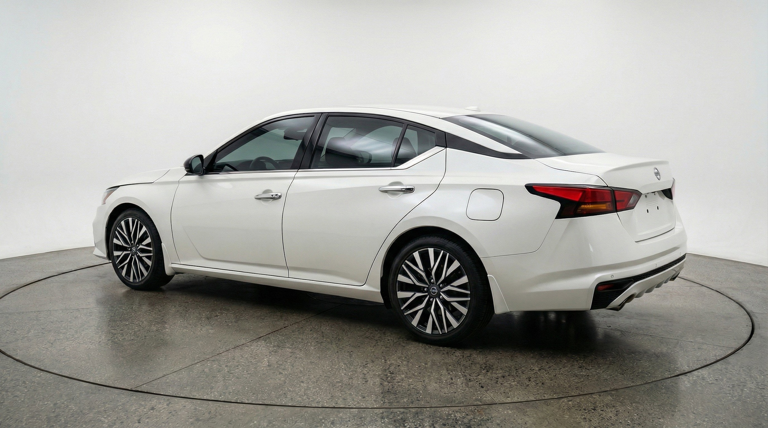 Thumbnail: 2025 Nissan Altima - 6