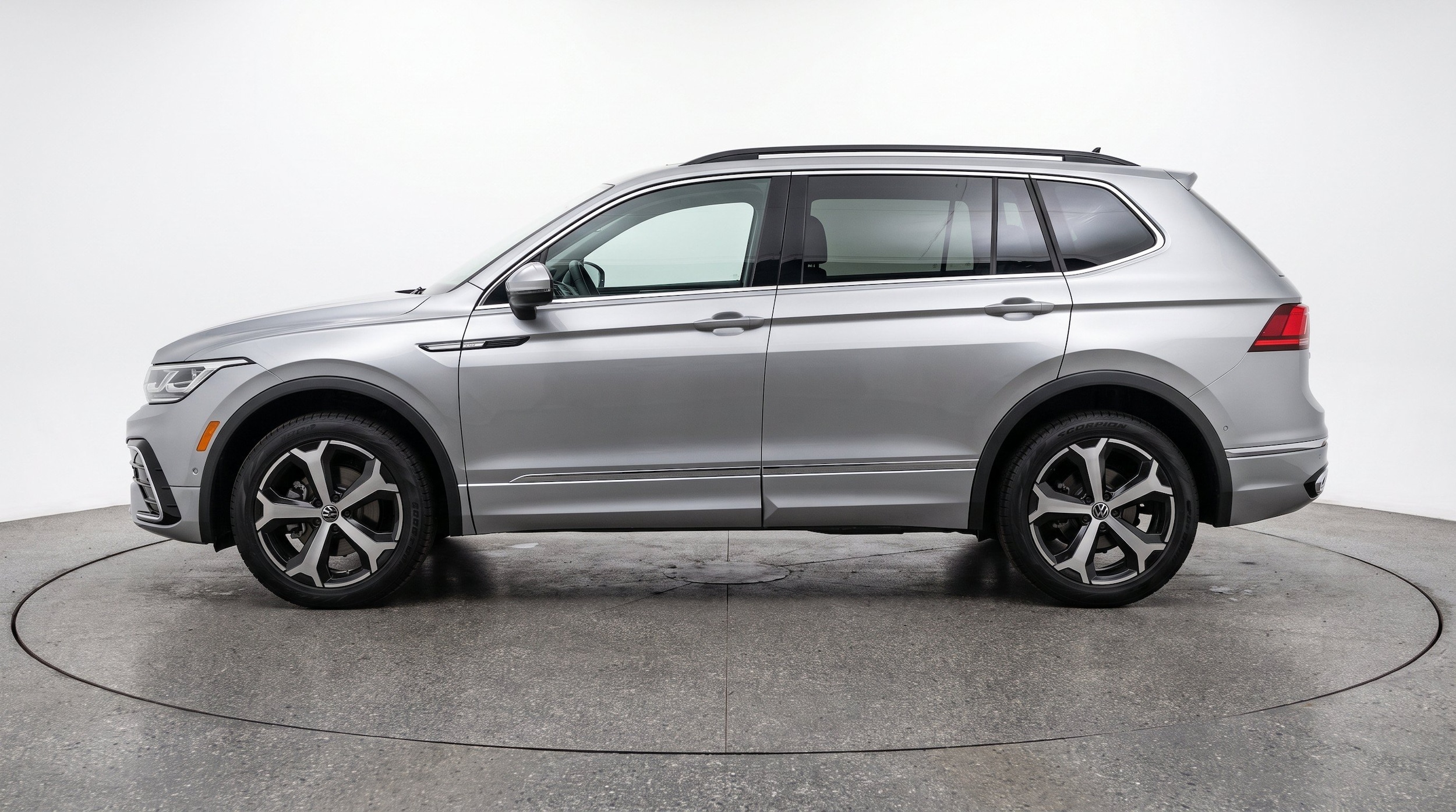 Thumbnail: 2026 Volkswagen Tiguan - 5