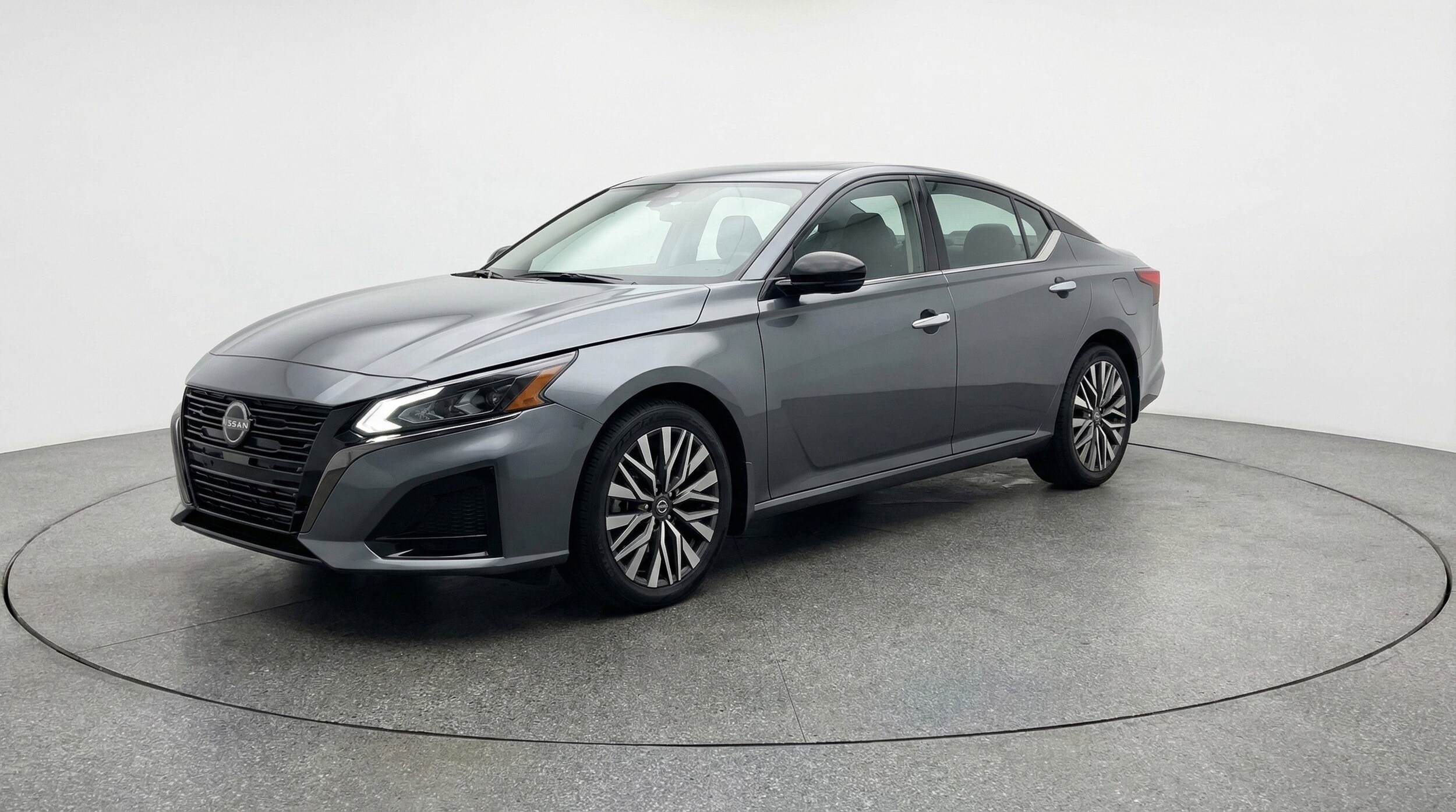 Thumbnail: 2025 Nissan Altima - 3