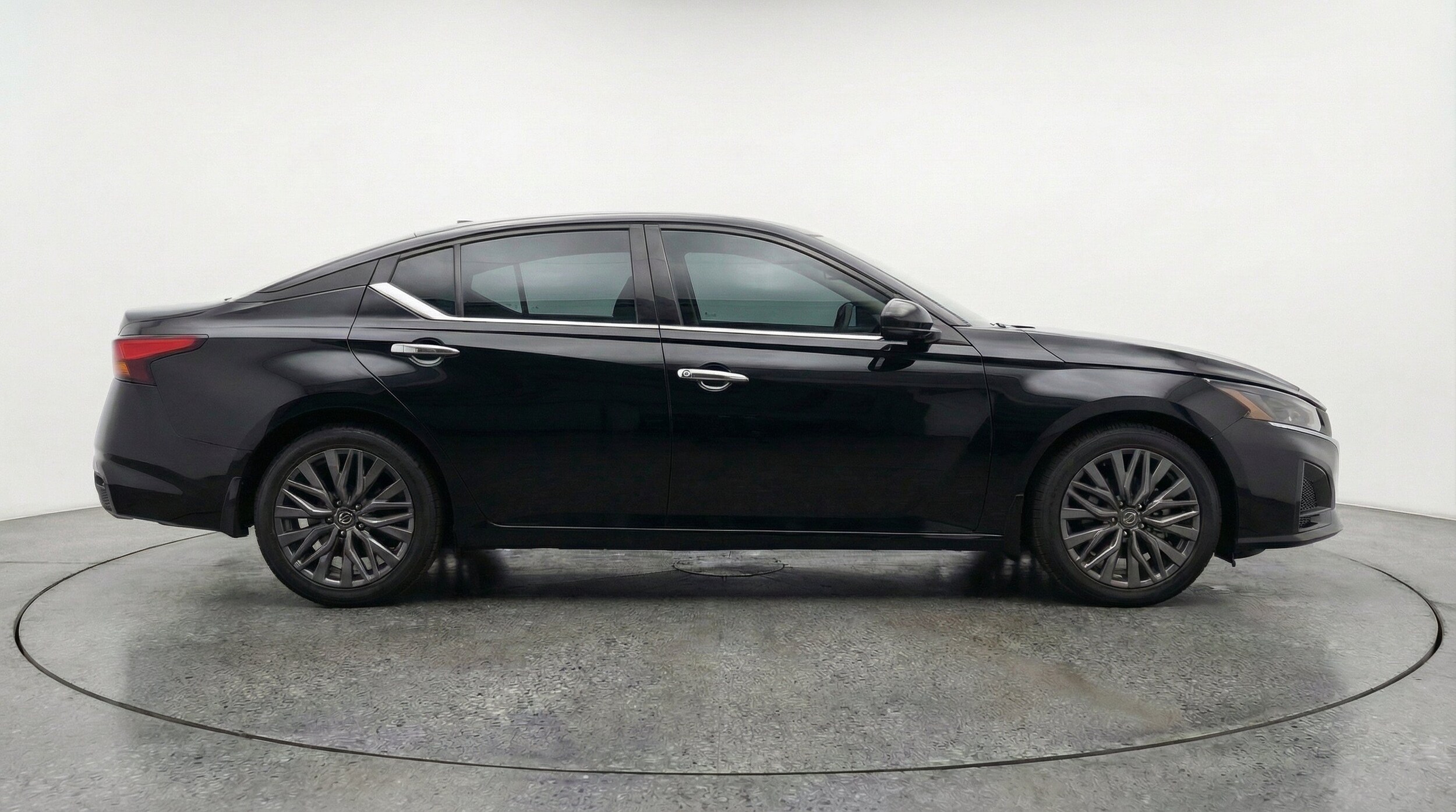 Thumbnail: 2025 Nissan Altima - 11
