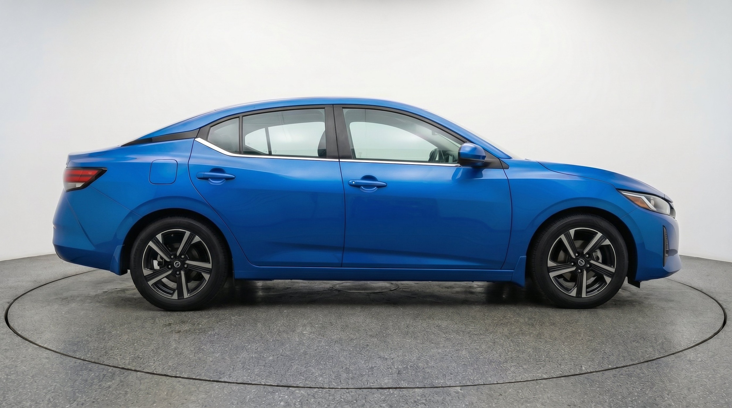 Thumbnail: 2025 Nissan Sentra - 11