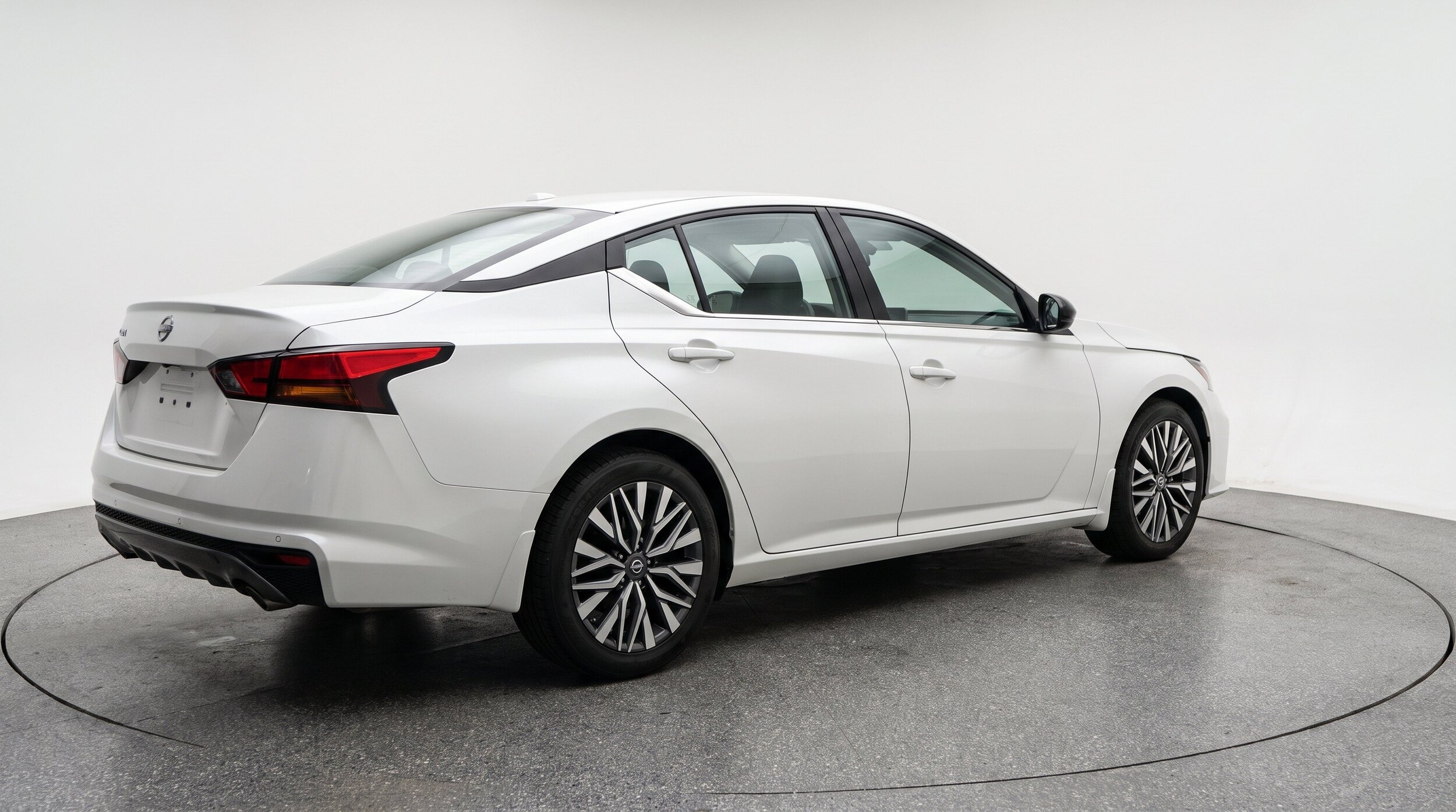 Thumbnail: 2025 Nissan Altima - 9