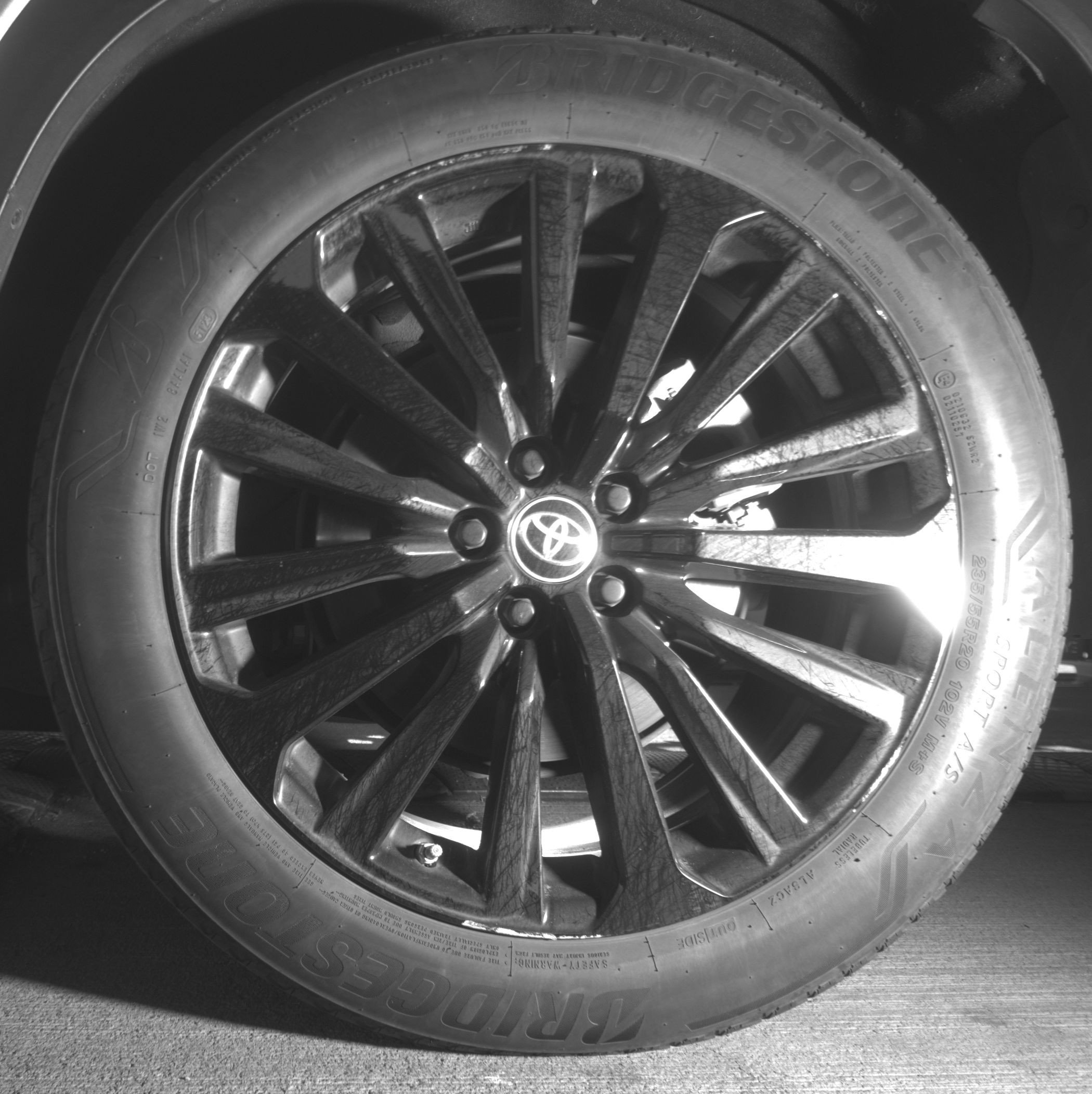 Thumbnail: 2024 Toyota Highlander - 14