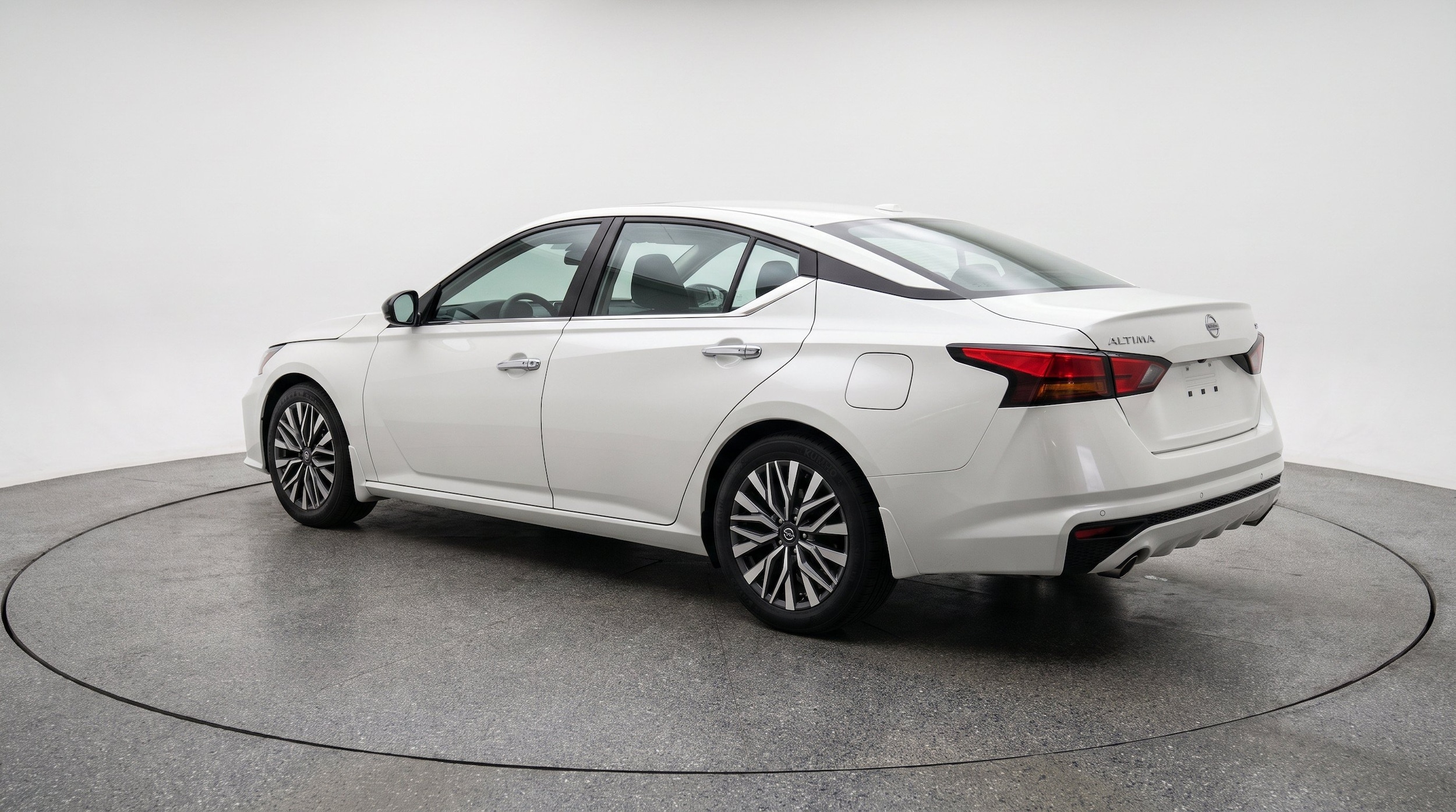 Thumbnail: 2025 Nissan Altima - 6