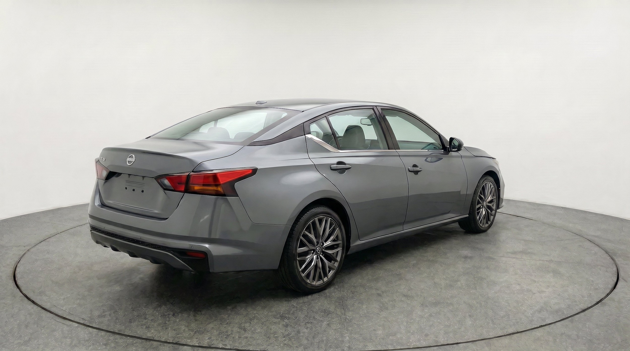 Thumbnail: 2025 Nissan Altima - 9