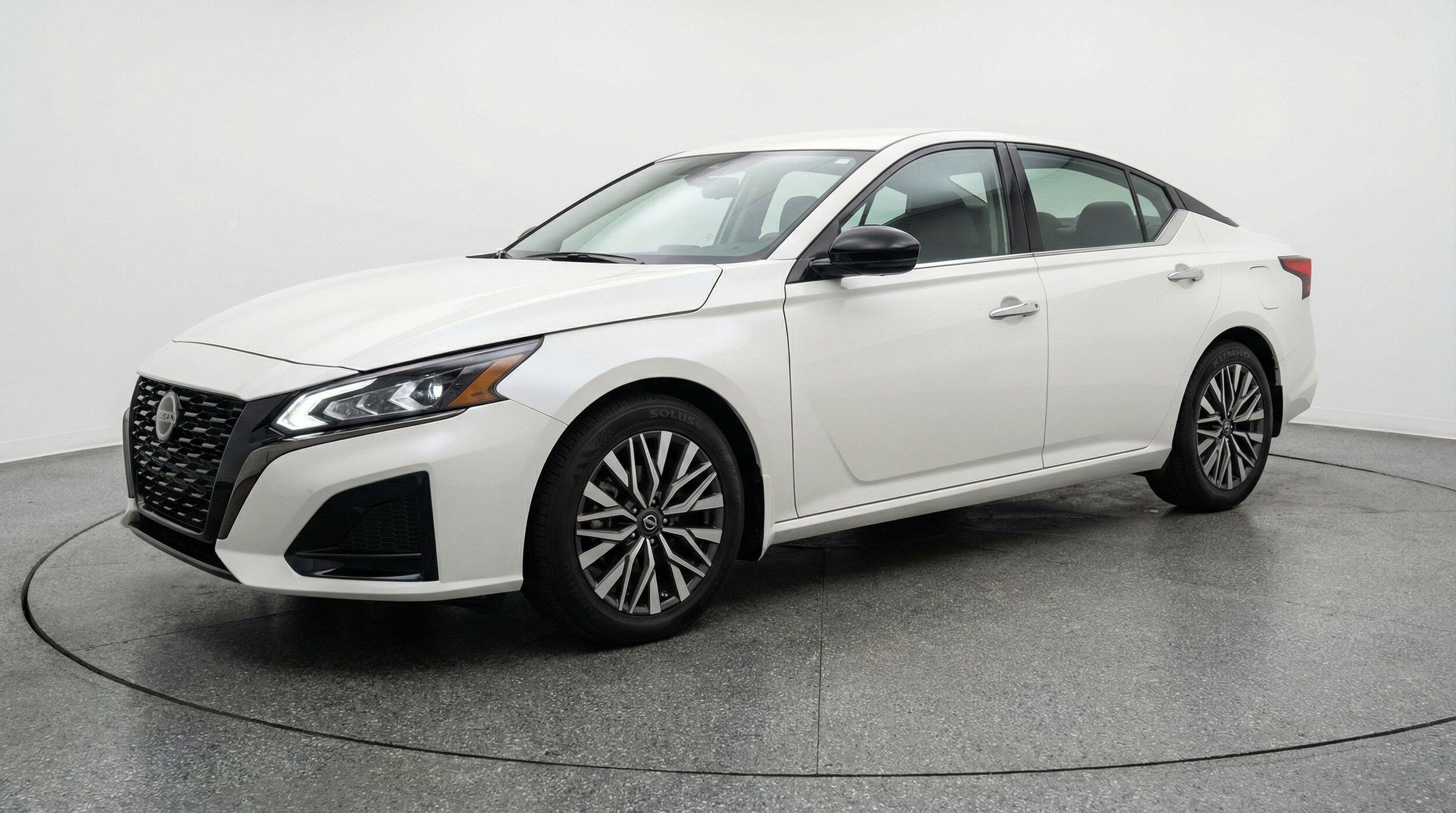 Thumbnail: 2025 Nissan Altima - 3