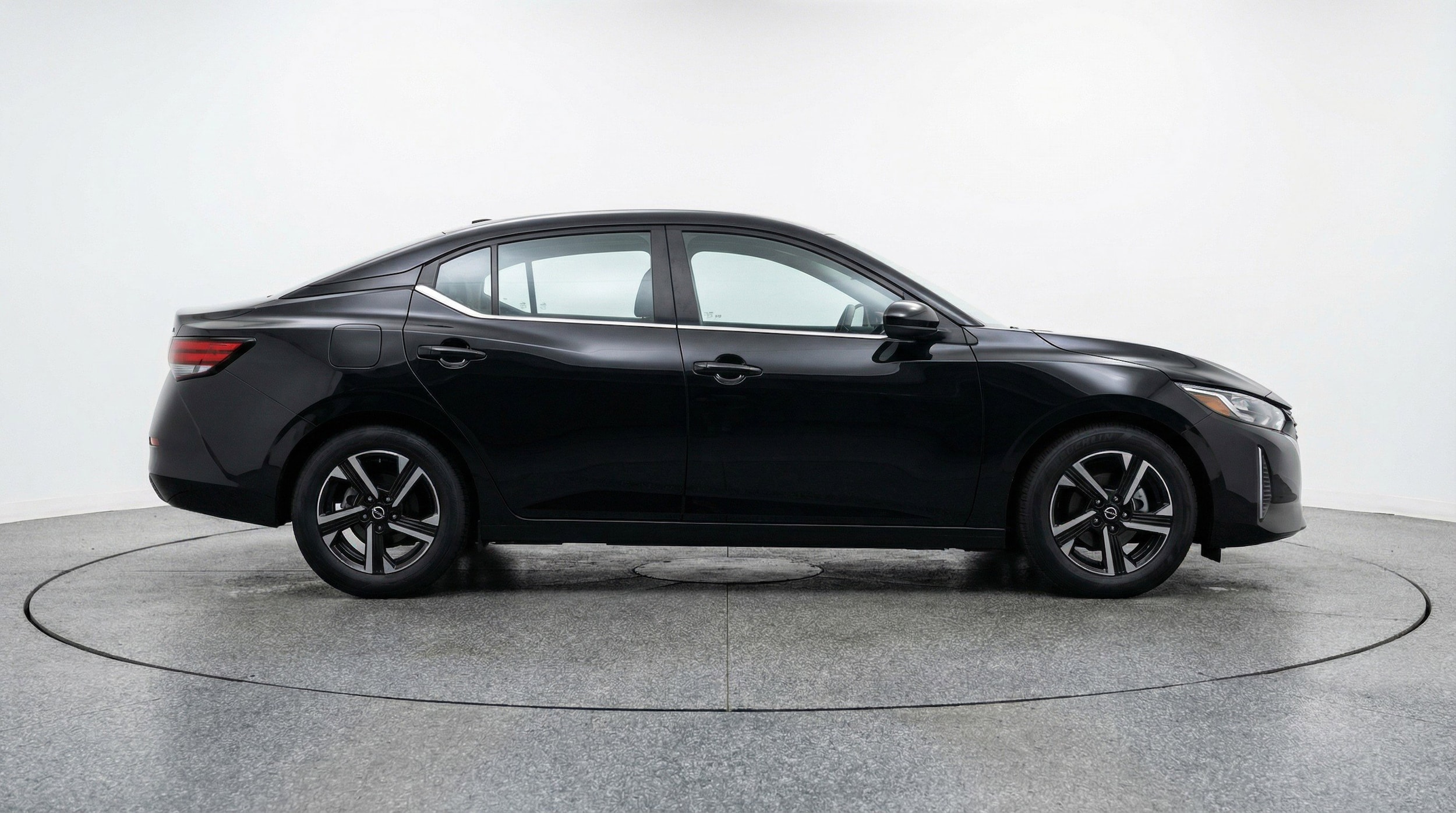 Thumbnail: 2025 Nissan Sentra - 11