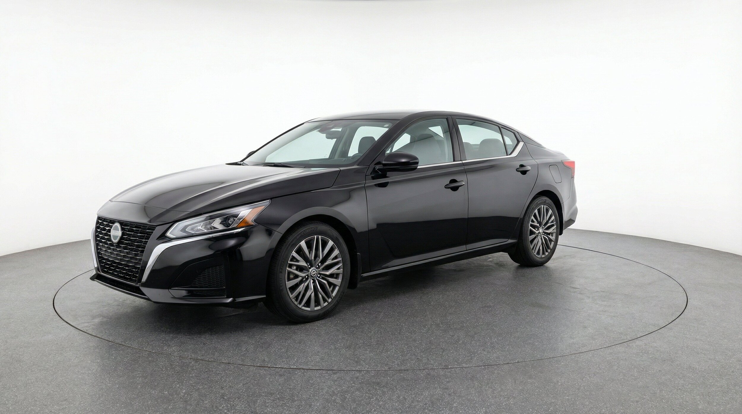 Thumbnail: 2025 Nissan Altima - 3
