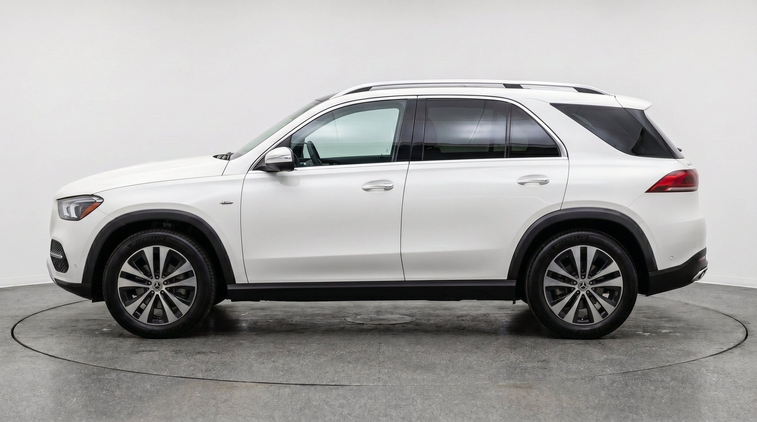 Thumbnail: 2026 Mercedes-Benz GLE - 5