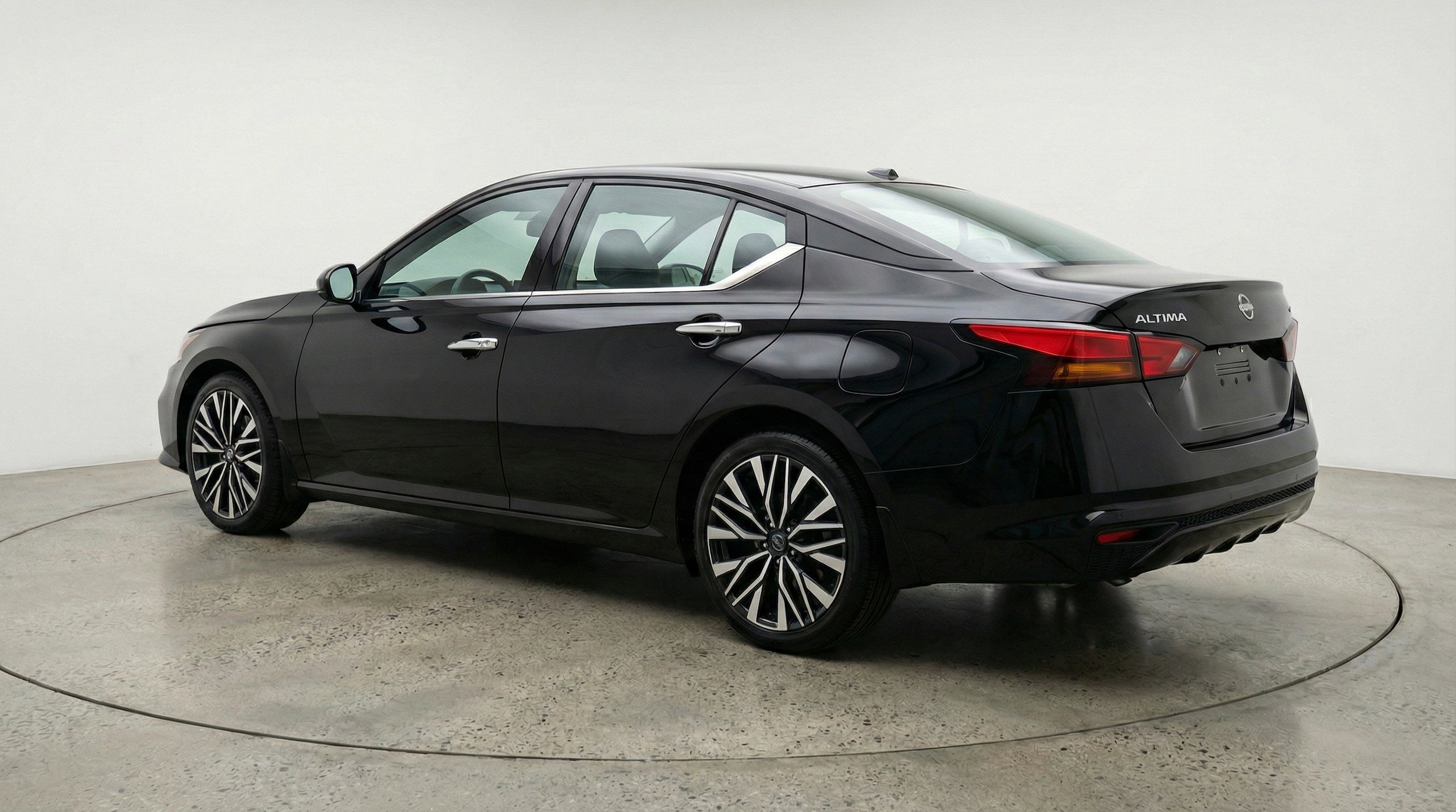 Thumbnail: 2025 Nissan Altima - 6
