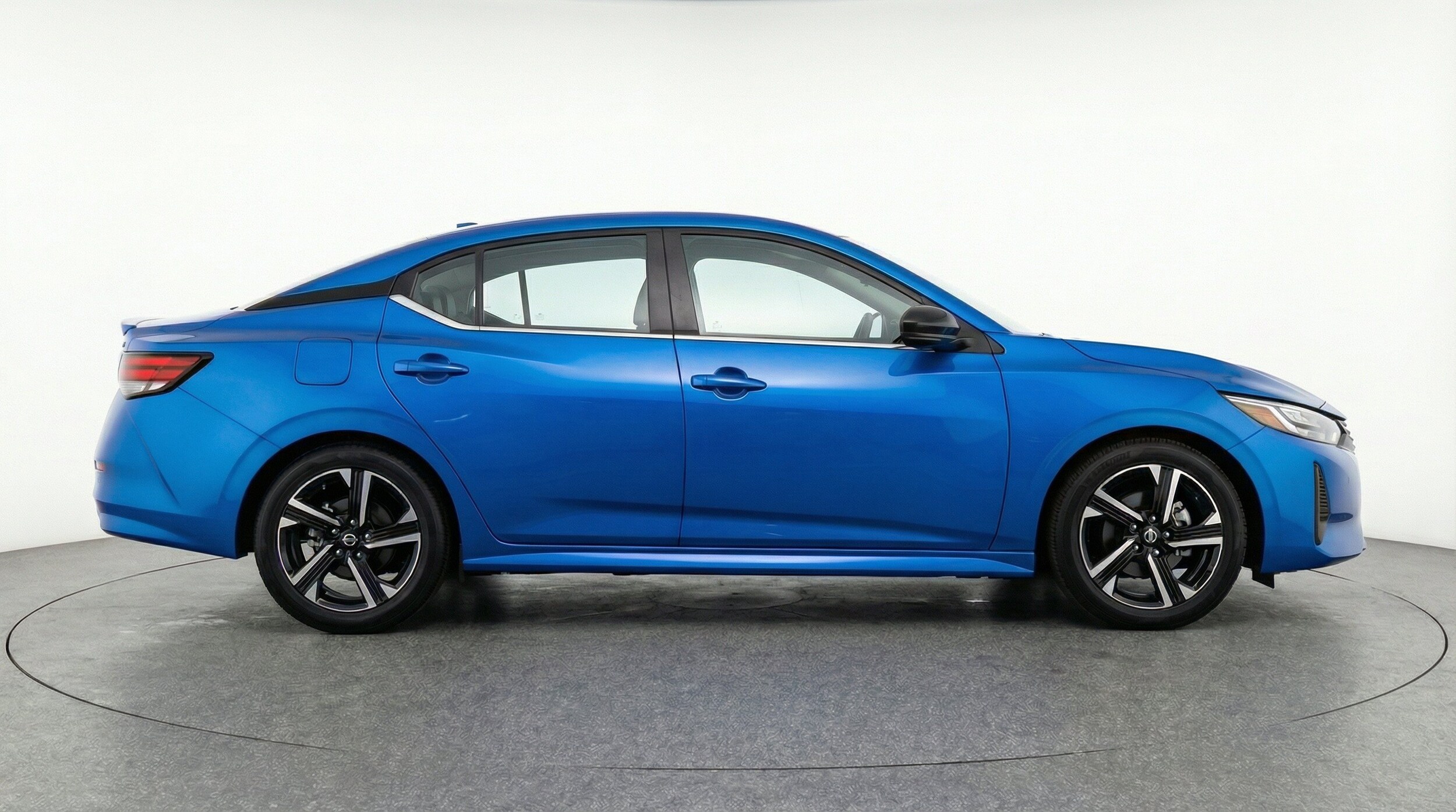 Thumbnail: 2025 Nissan Sentra - 11