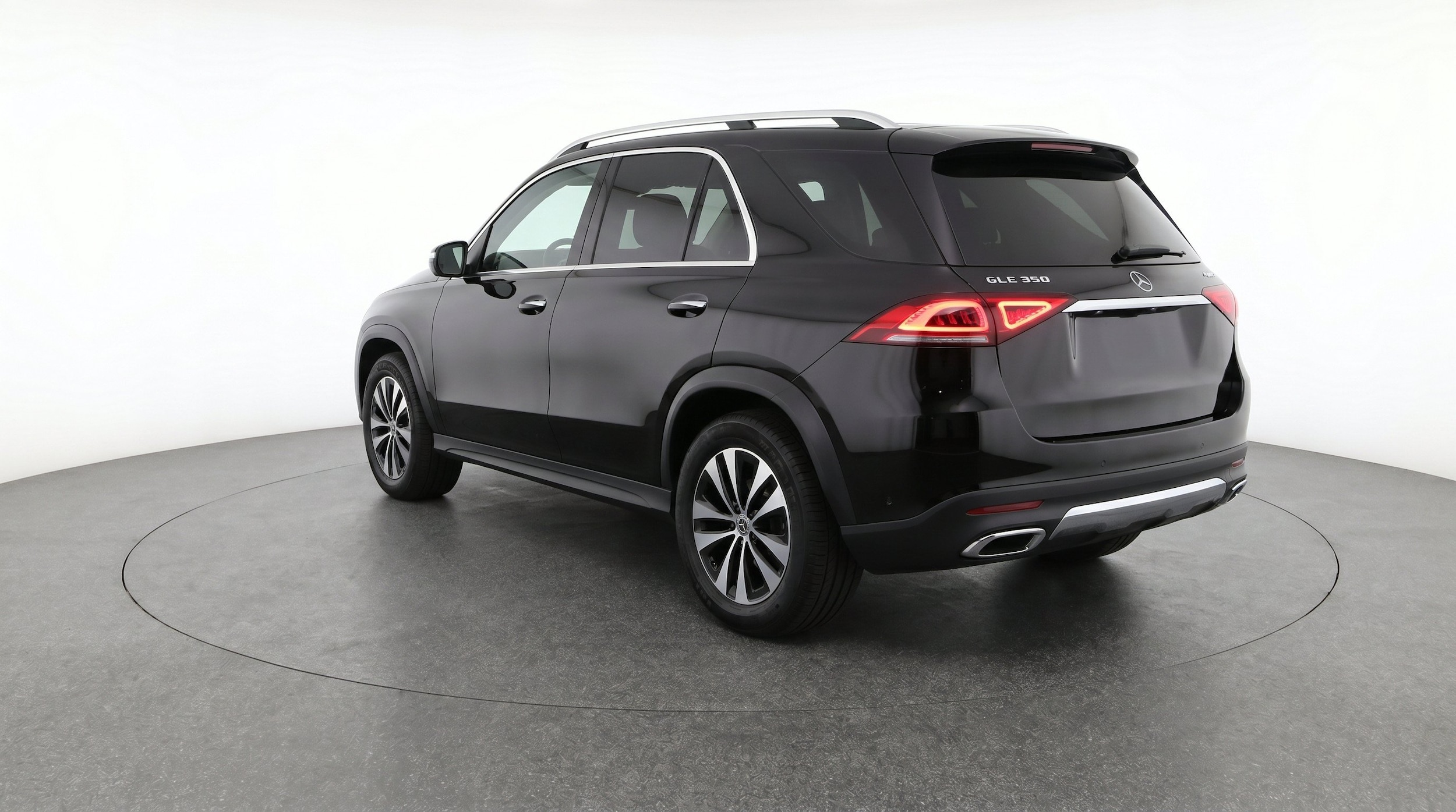 Thumbnail: 2026 Mercedes-Benz GLE - 6