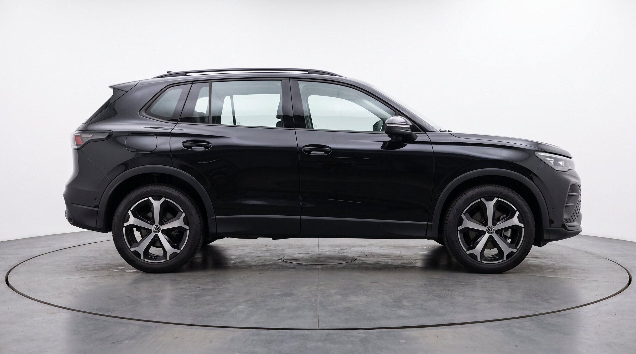 Thumbnail: 2026 Volkswagen Tiguan - 11