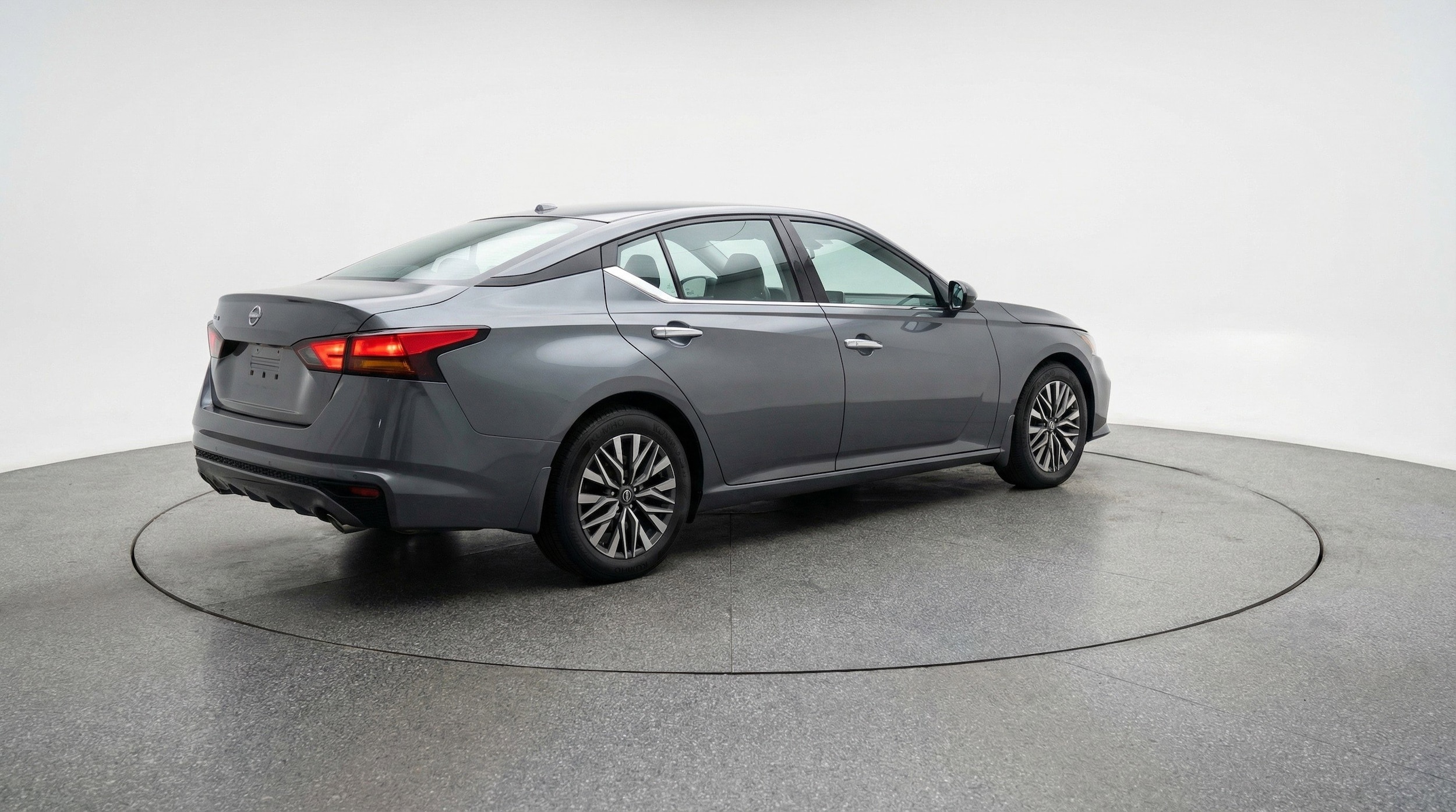 Thumbnail: 2025 Nissan Altima - 9