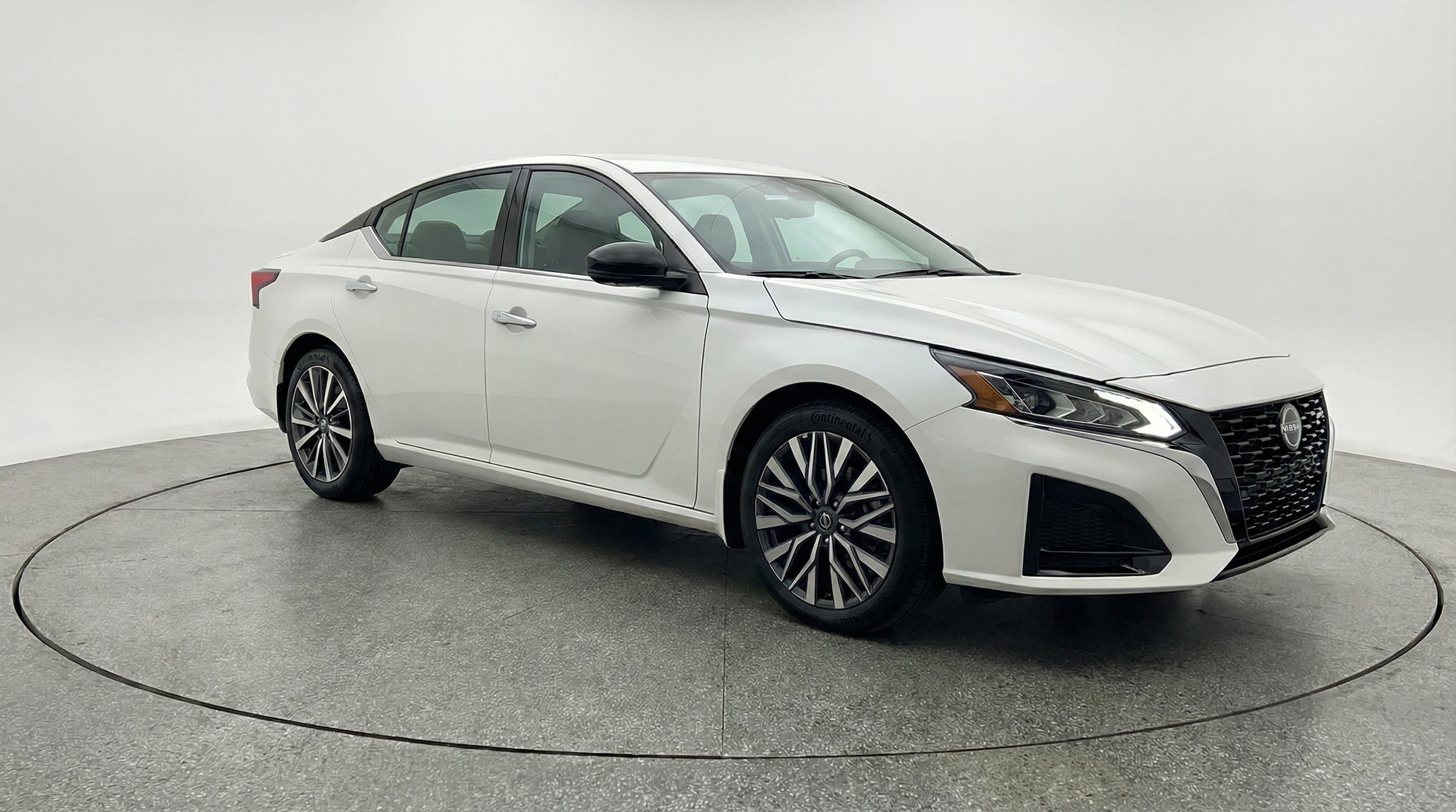 Thumbnail: 2025 Nissan Altima - 1