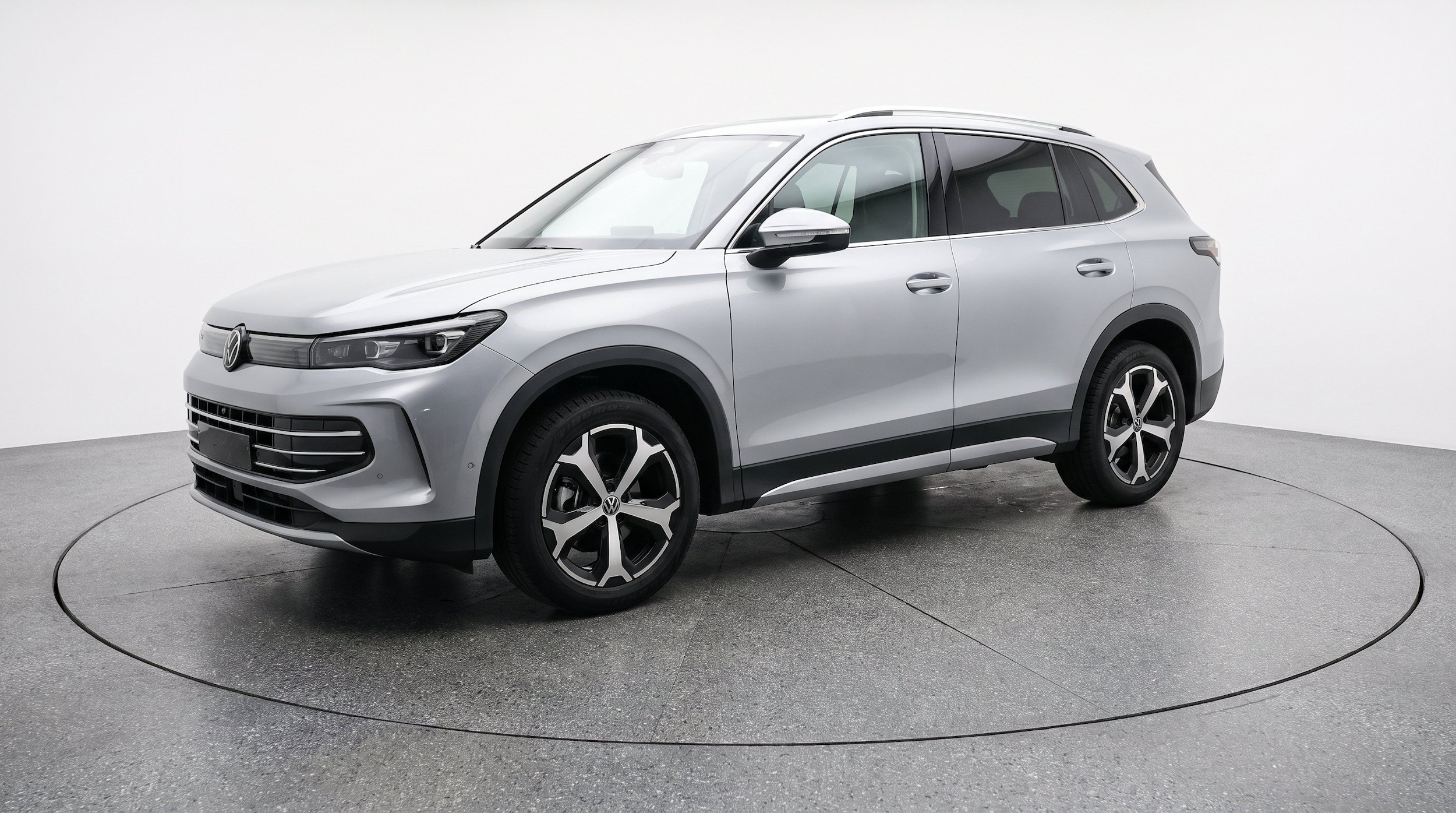 Thumbnail: 2026 Volkswagen Tiguan - 3