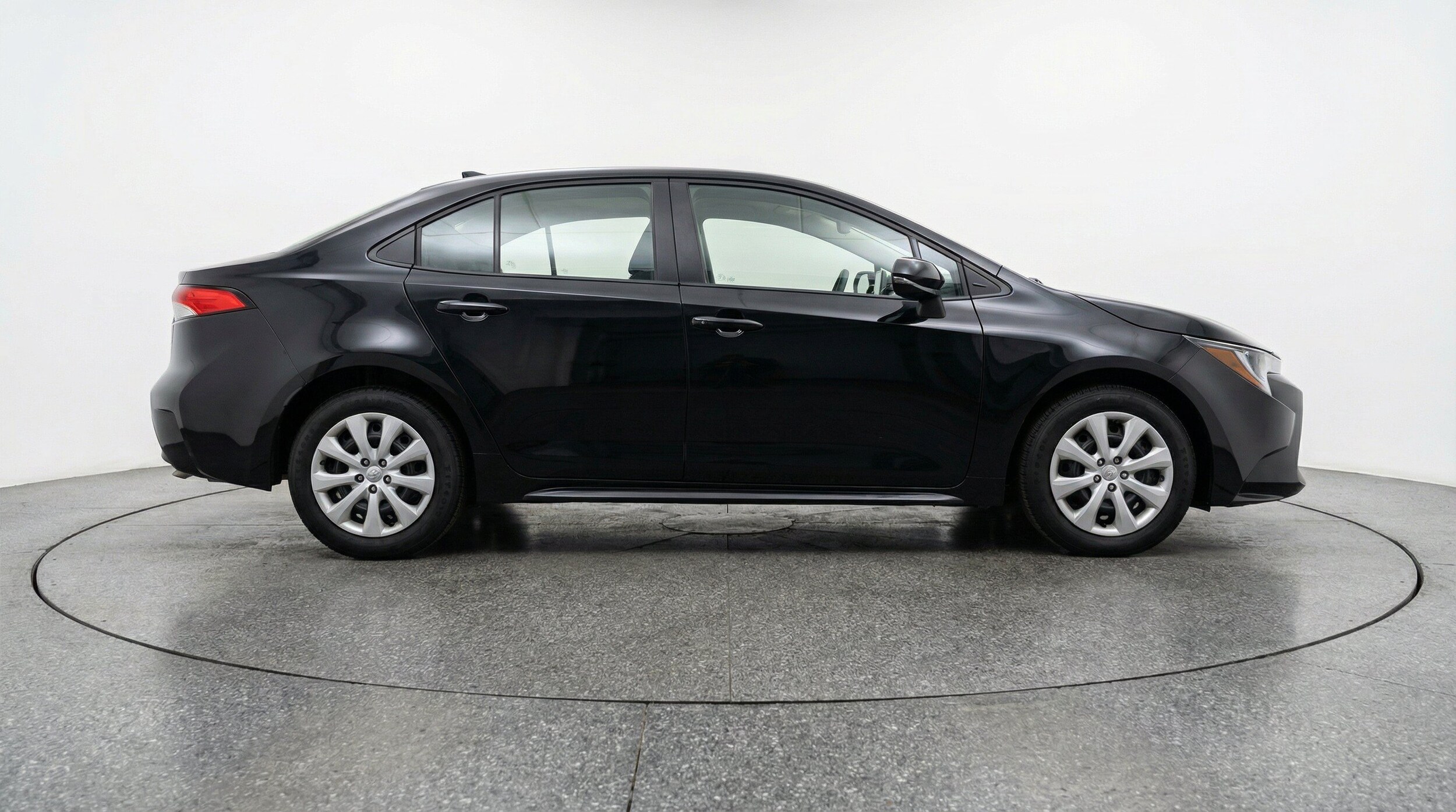 Thumbnail: 2025 Toyota Corolla - 11