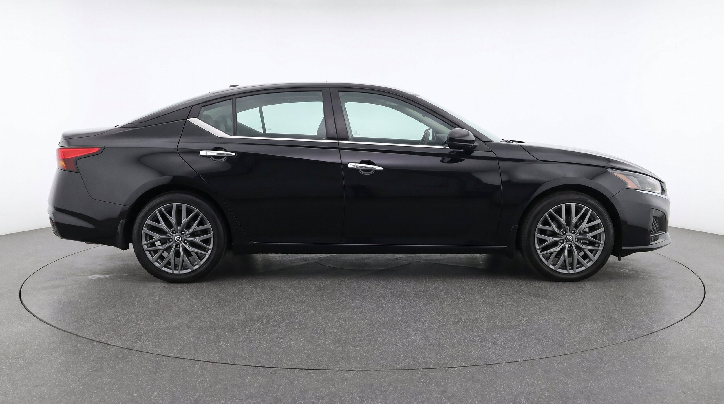 Thumbnail: 2025 Nissan Altima - 11