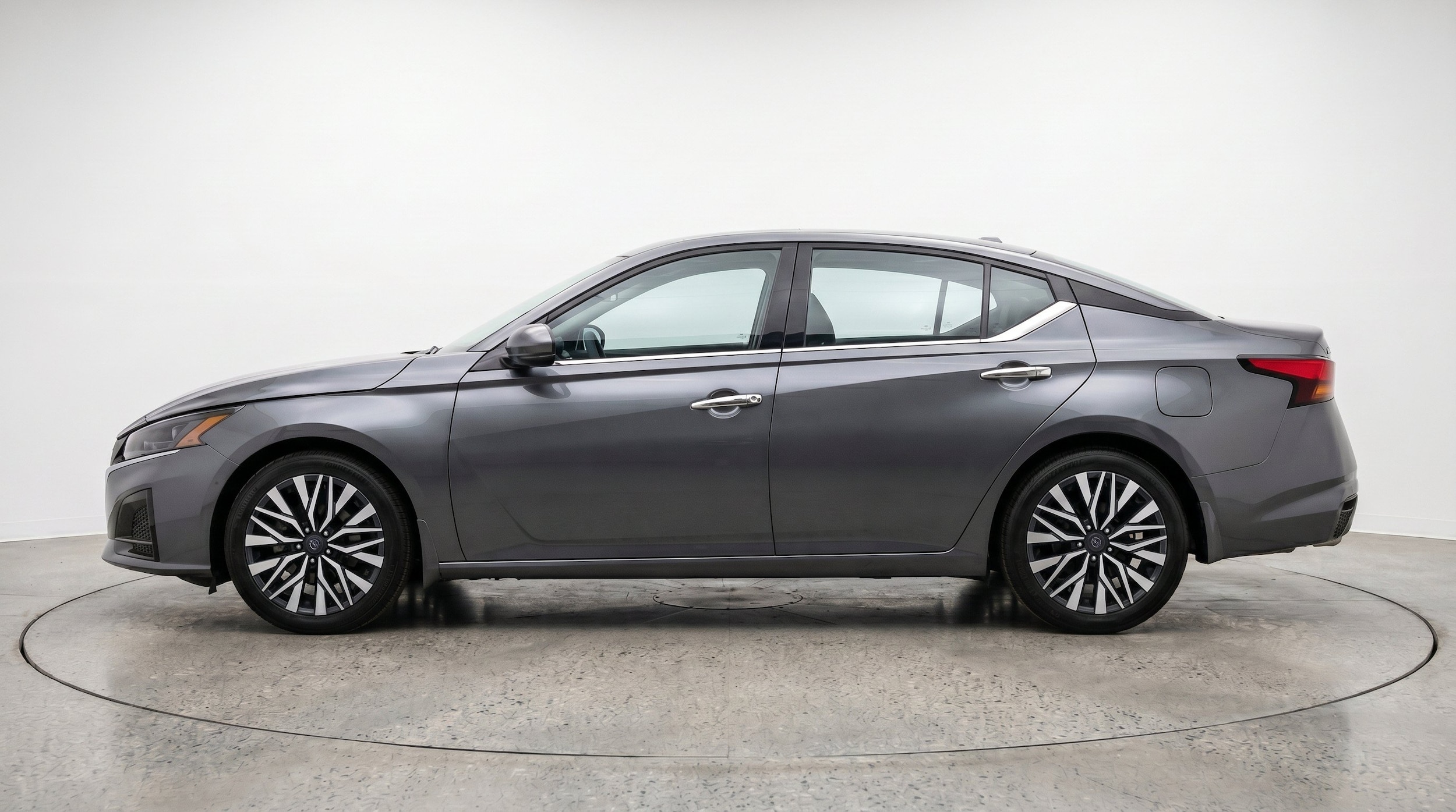 Thumbnail: 2025 Nissan Altima - 5