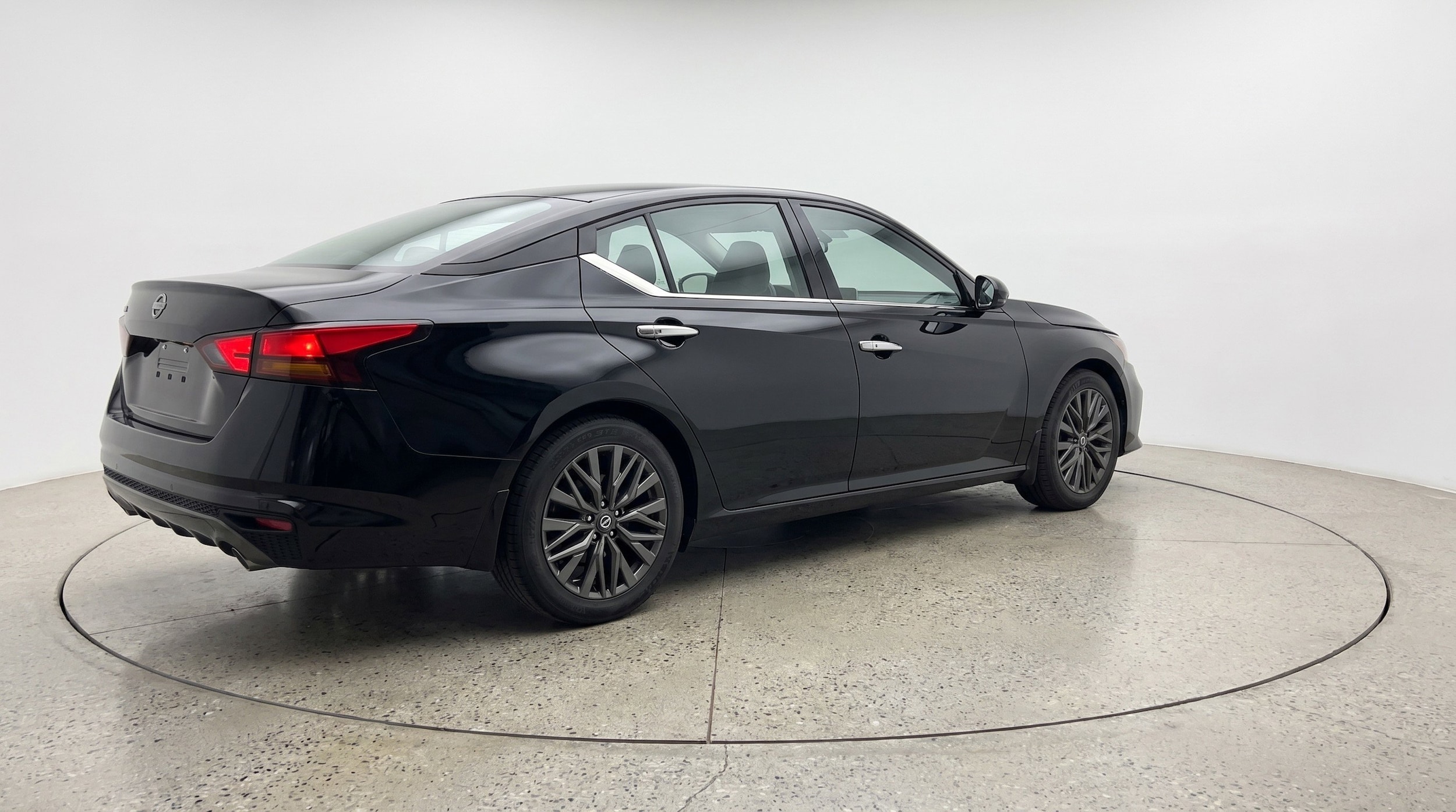 Thumbnail: 2025 Nissan Altima - 9