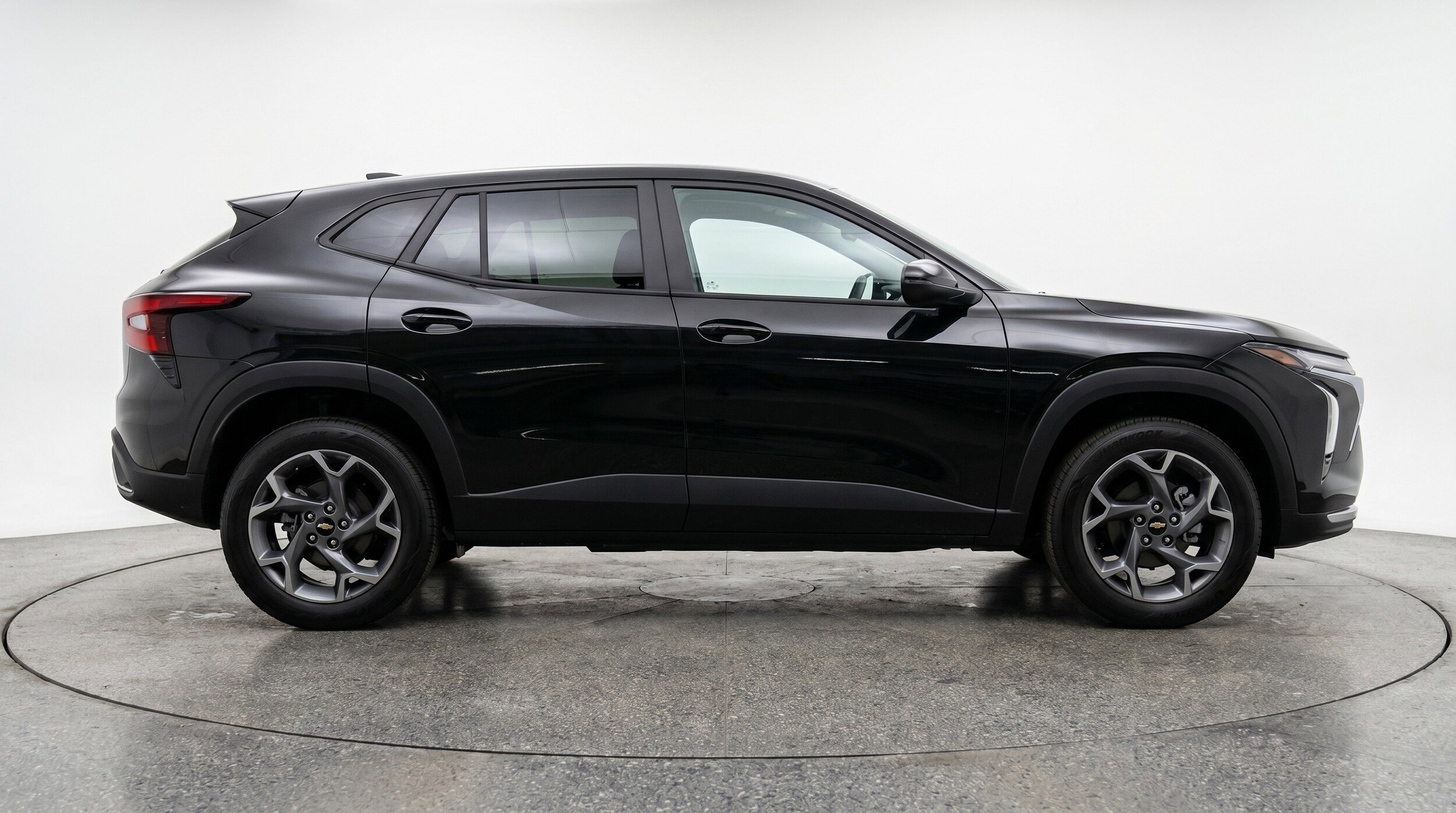 Thumbnail: 2025 Chevrolet Trax - 11