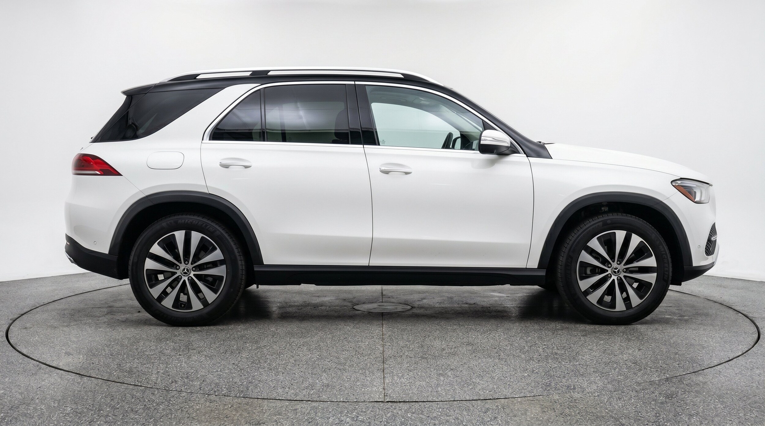 Thumbnail: 2026 Mercedes-Benz GLE - 11