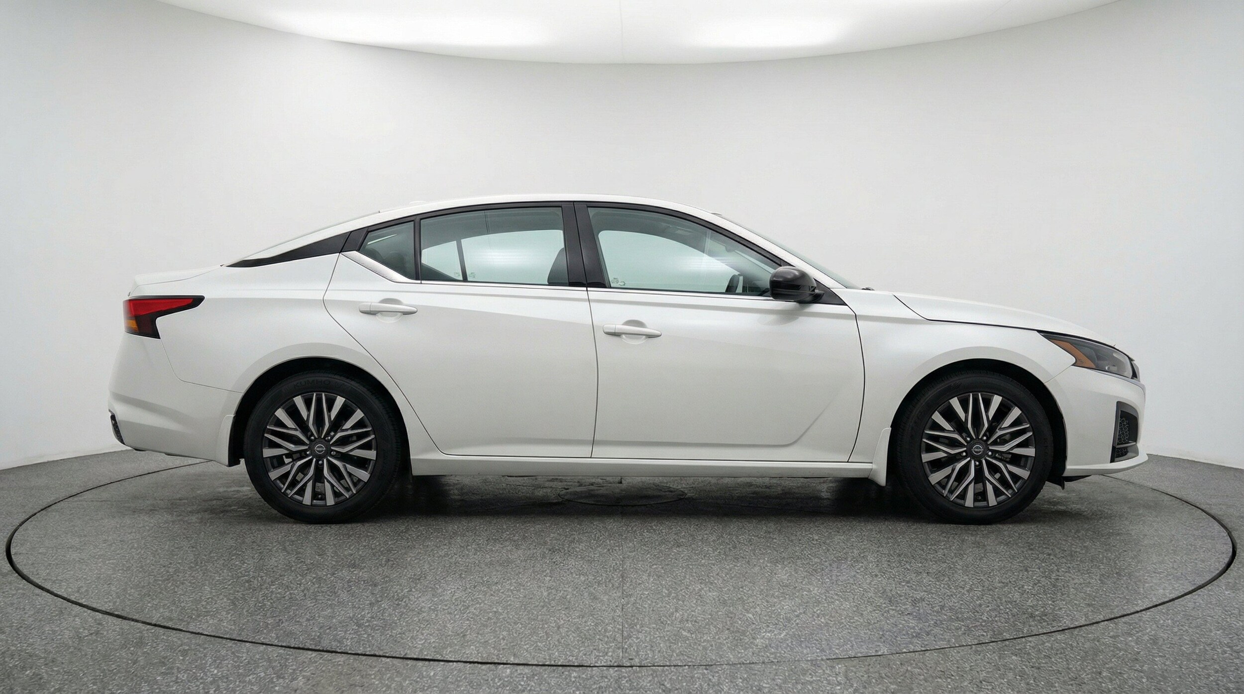 Thumbnail: 2025 Nissan Altima - 11