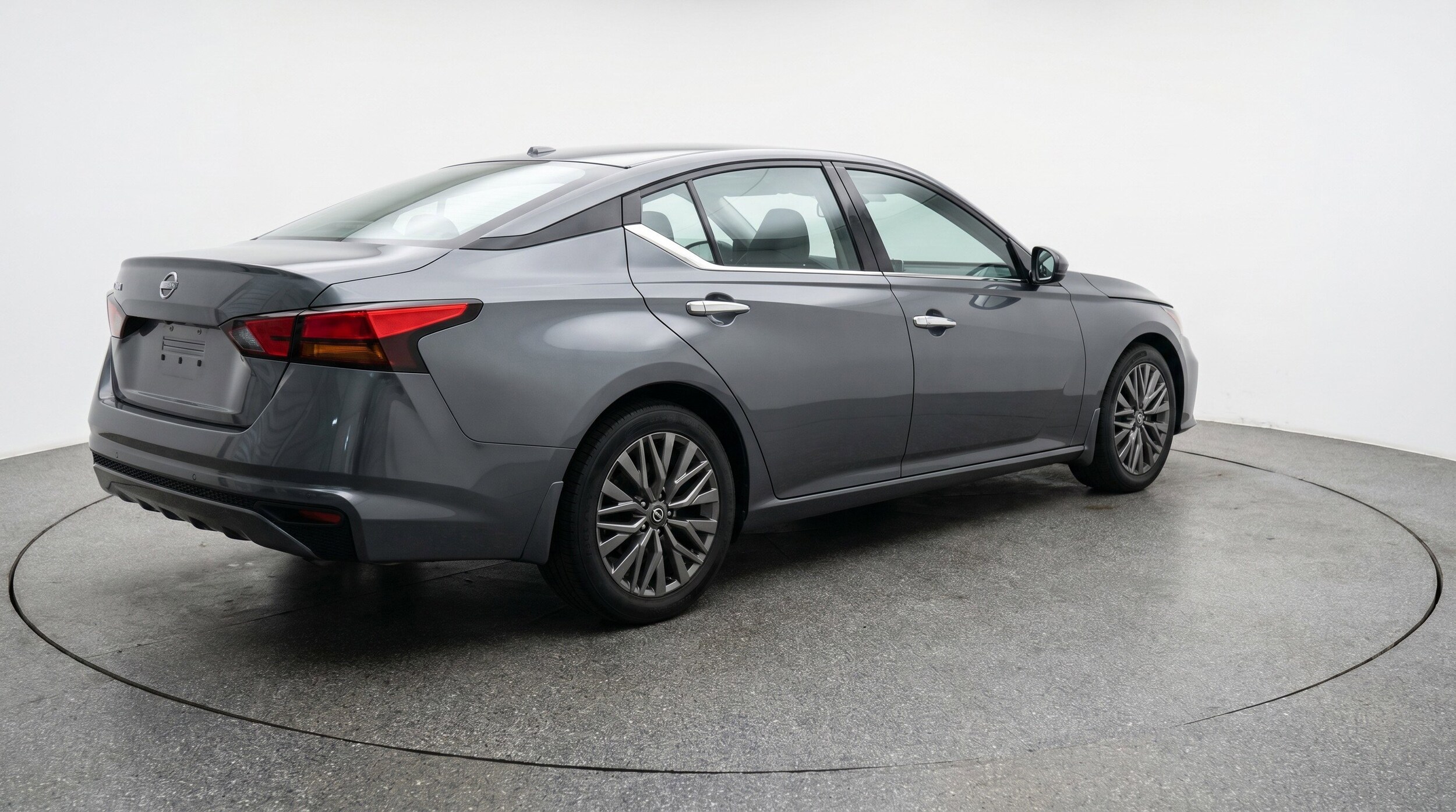 Thumbnail: 2025 Nissan Altima - 9