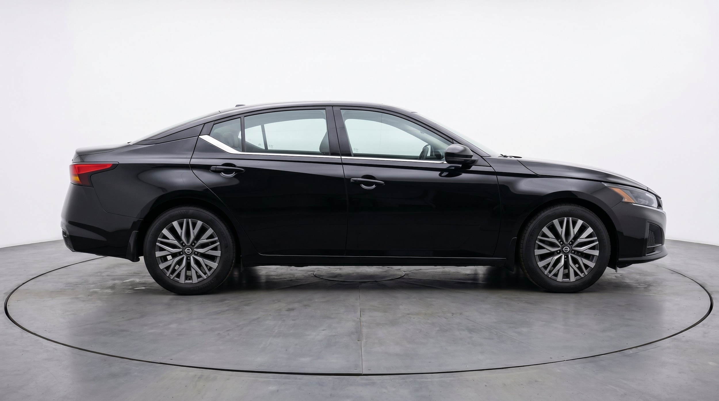 Thumbnail: 2025 Nissan Altima - 11