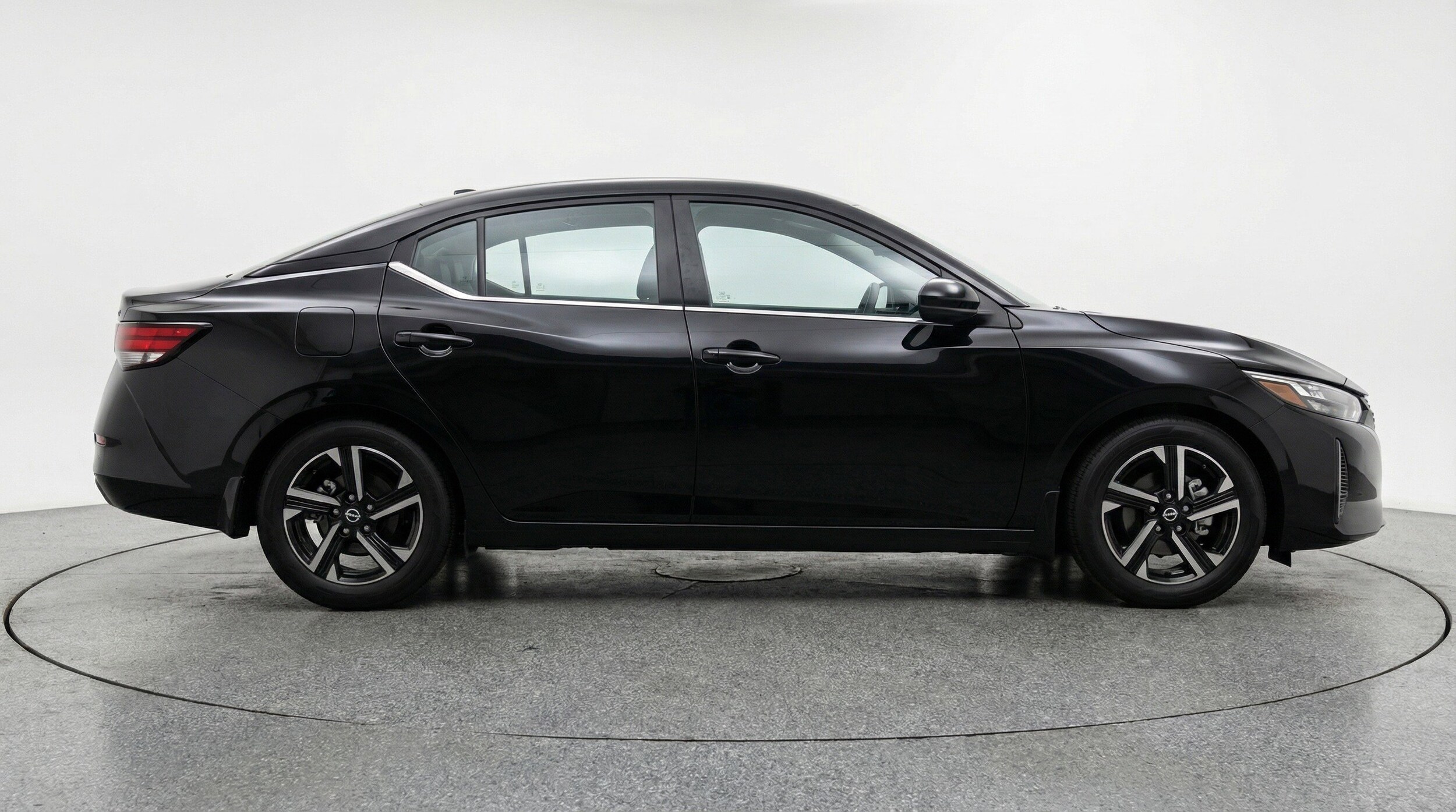 Thumbnail: 2025 Nissan Sentra - 11