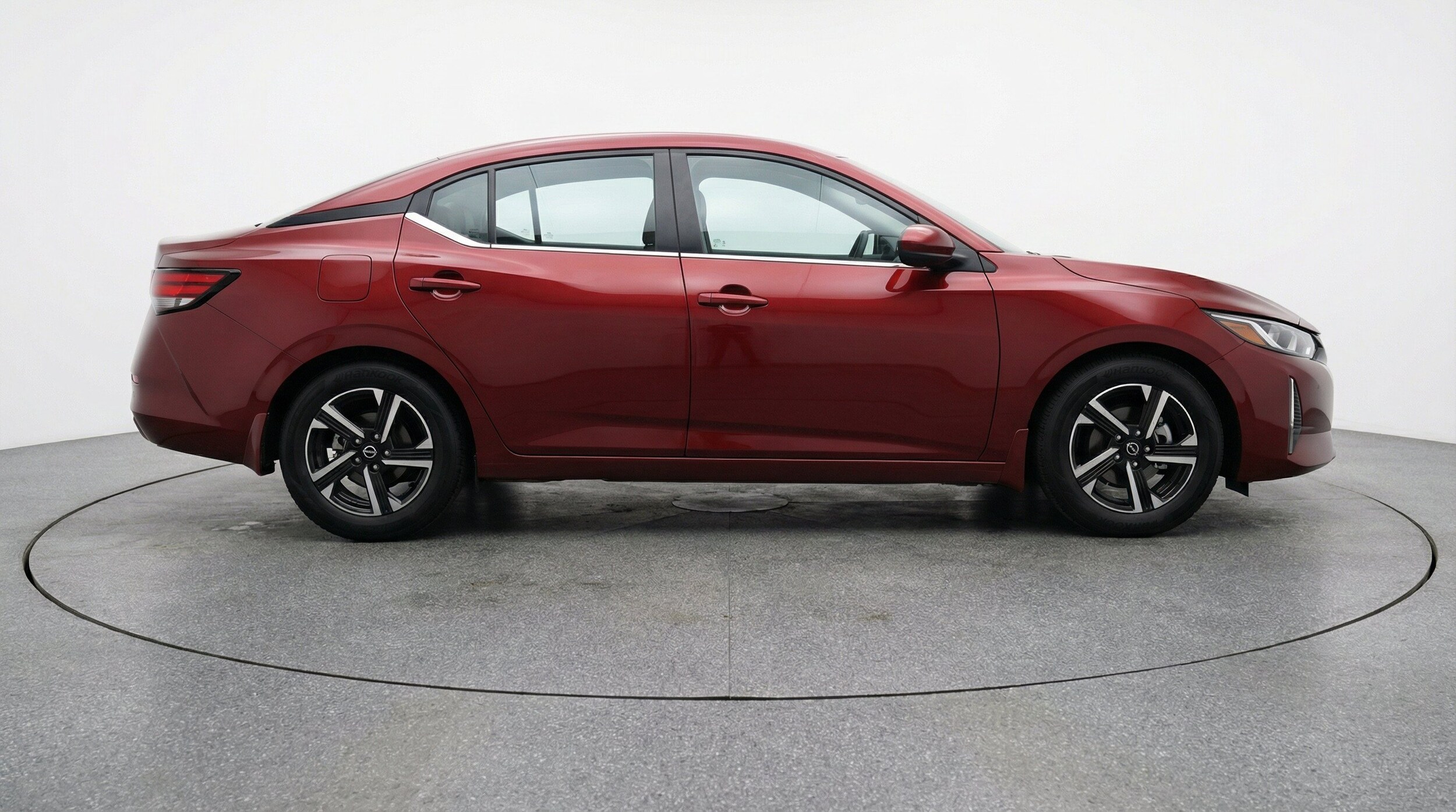 Thumbnail: 2025 Nissan Sentra - 10