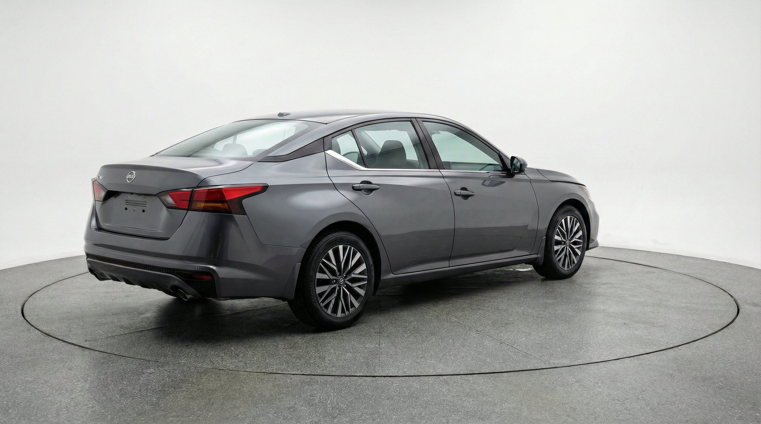 Thumbnail: 2025 Nissan Altima - 9