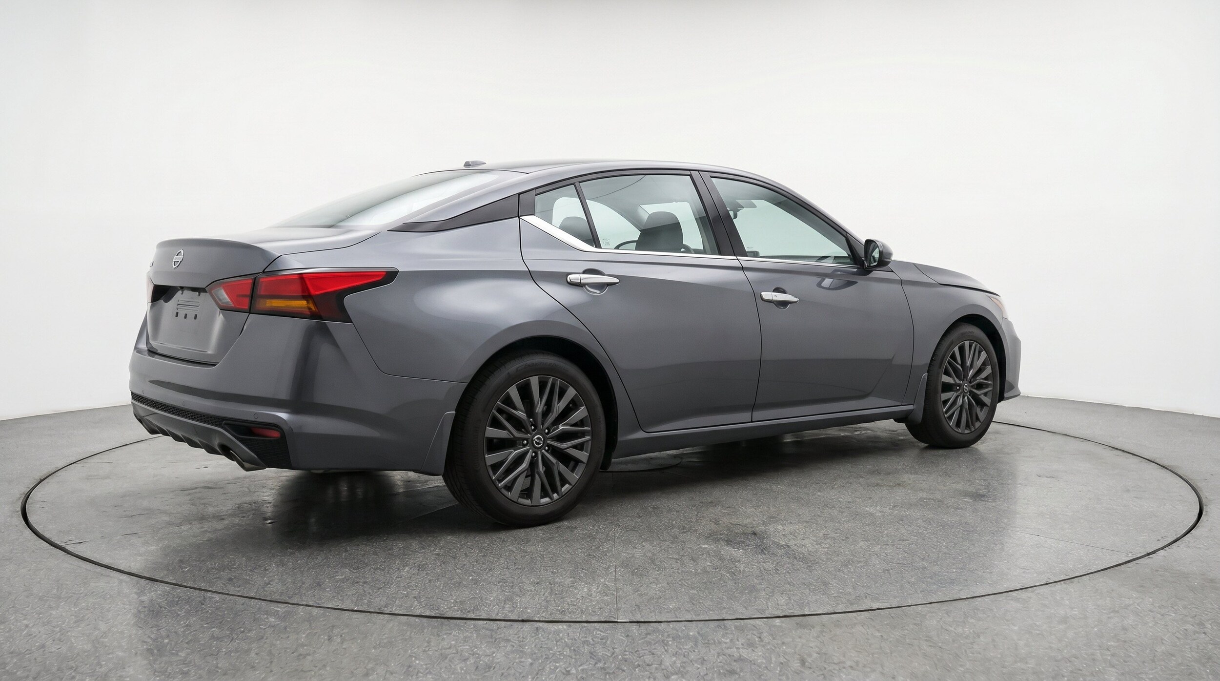 Thumbnail: 2025 Nissan Altima - 9