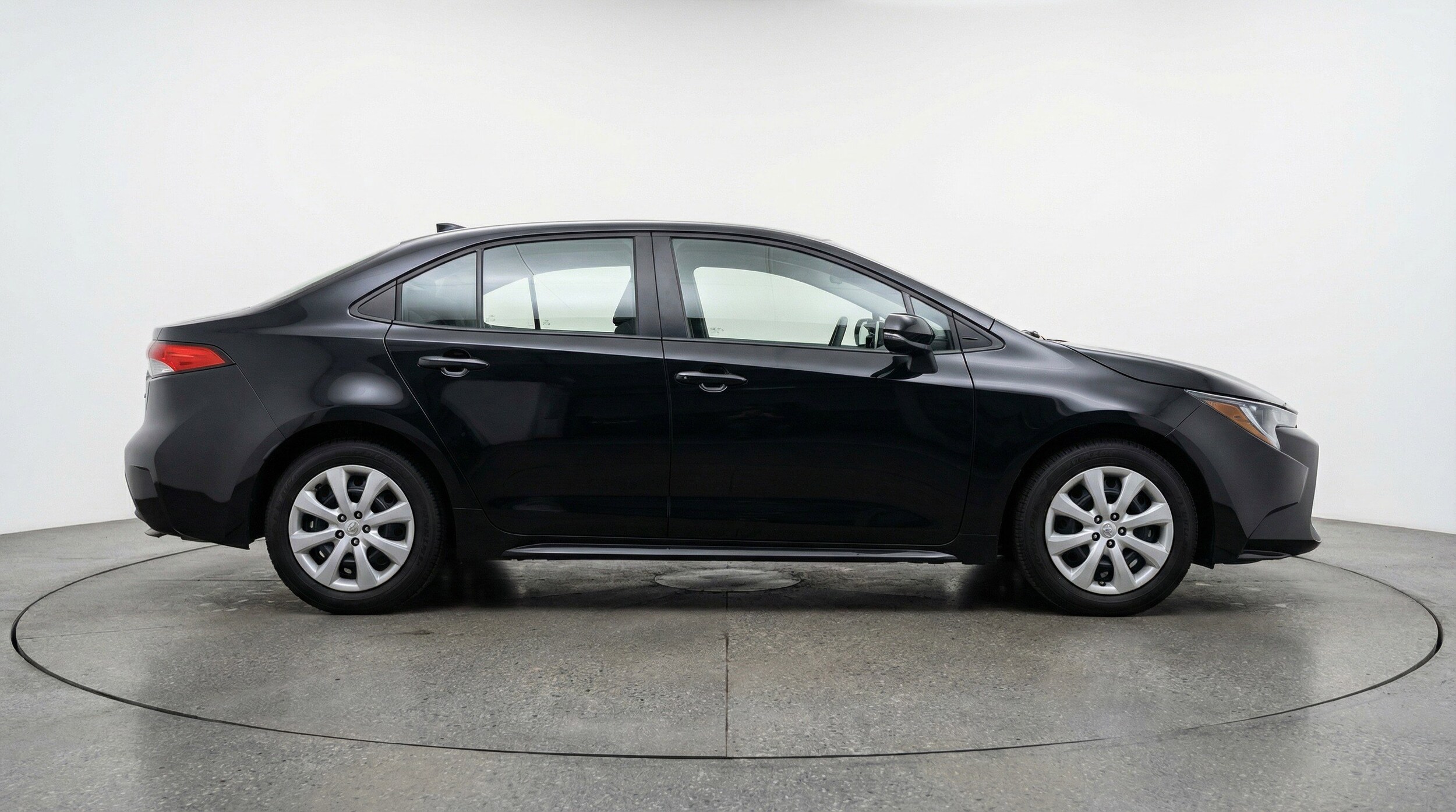 Thumbnail: 2025 Toyota Corolla - 11