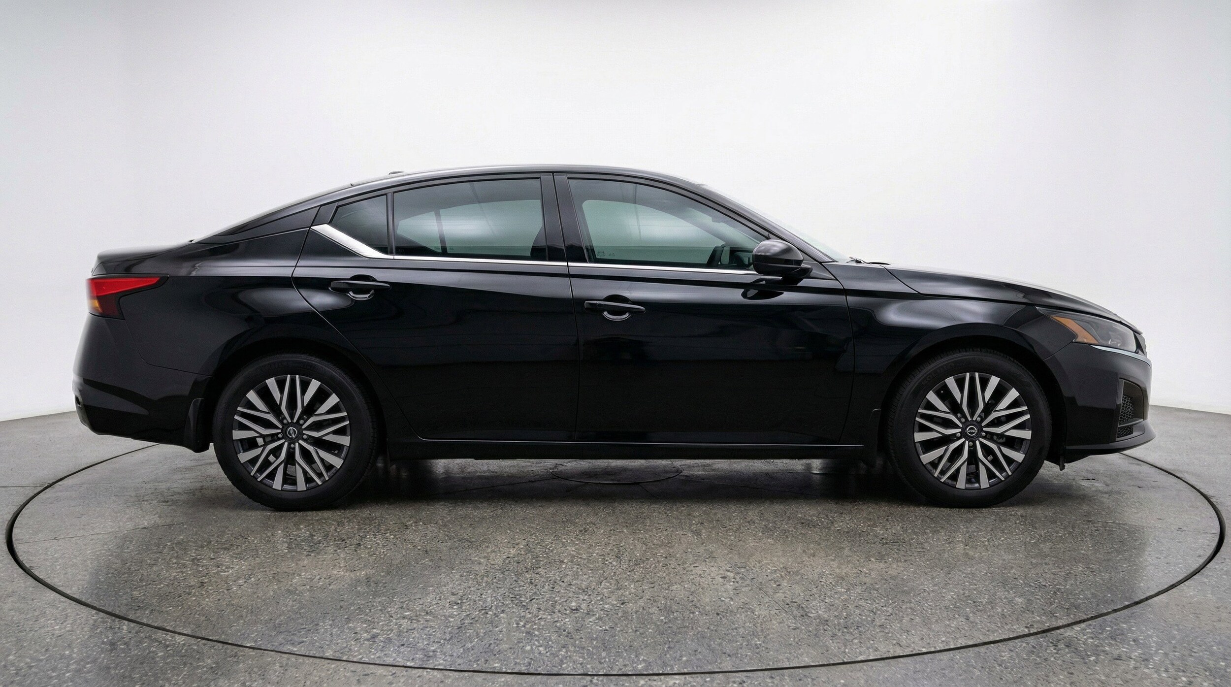 Thumbnail: 2025 Nissan Altima - 11