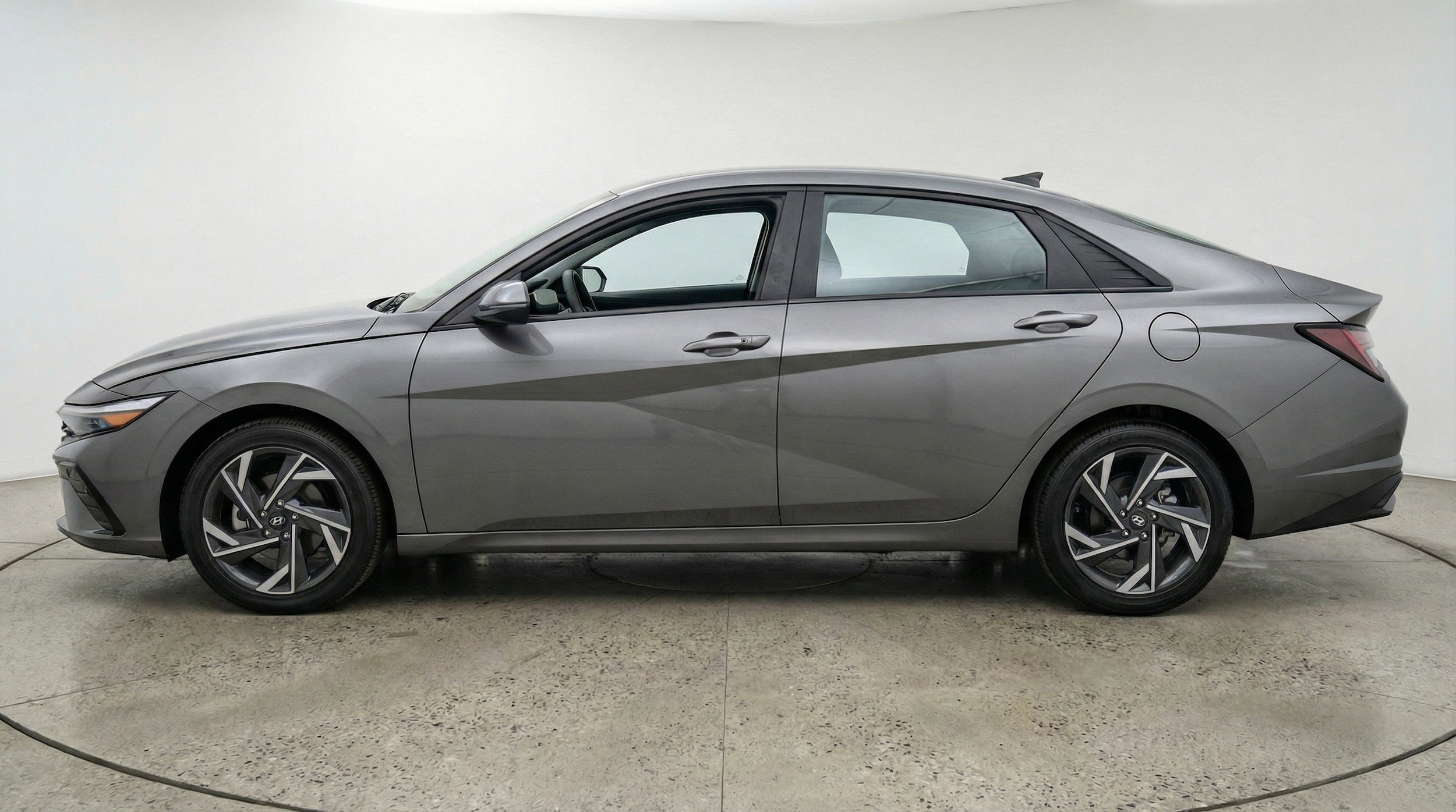 Thumbnail: 2025 Hyundai Elantra - 5