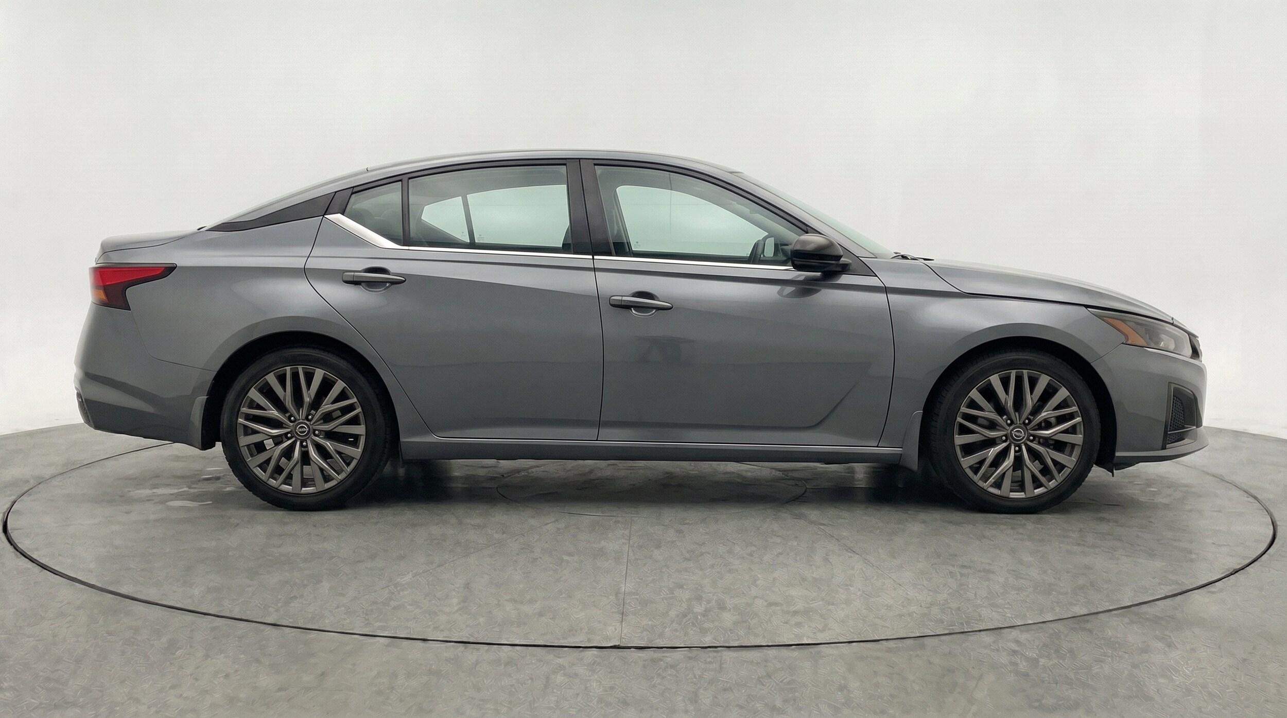 Thumbnail: 2025 Nissan Altima - 10