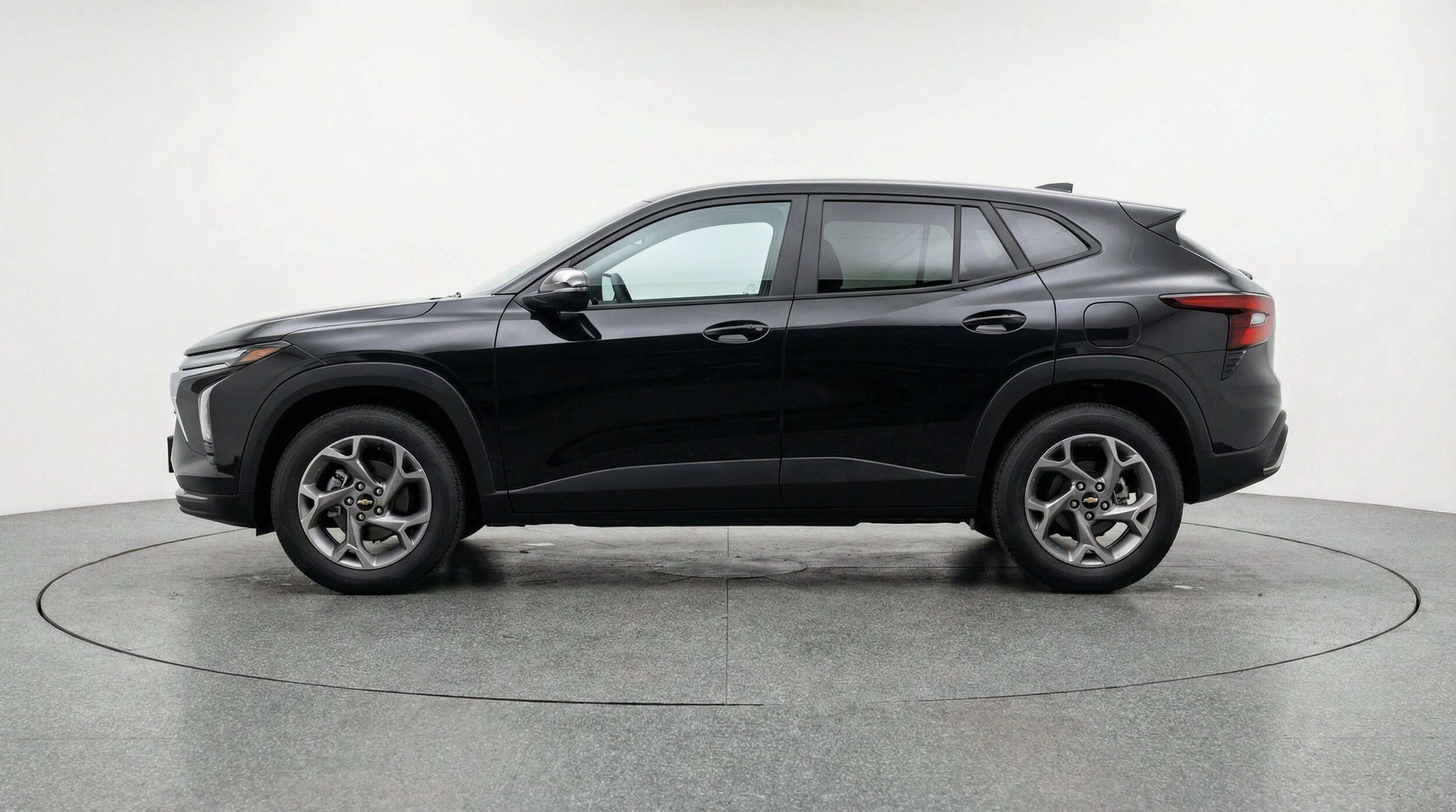 Thumbnail: 2025 Chevrolet Trax - 5