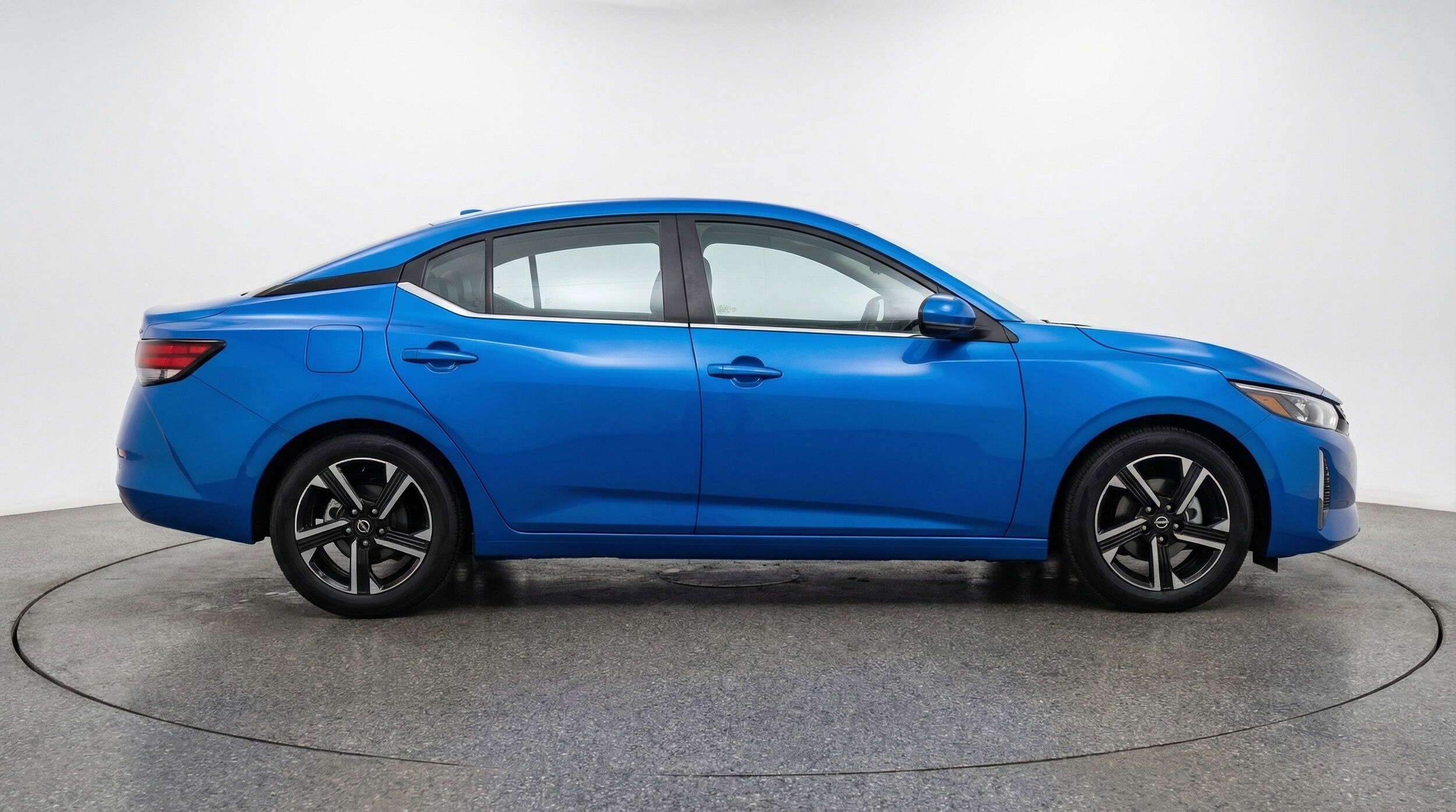 Thumbnail: 2025 Nissan Sentra - 11
