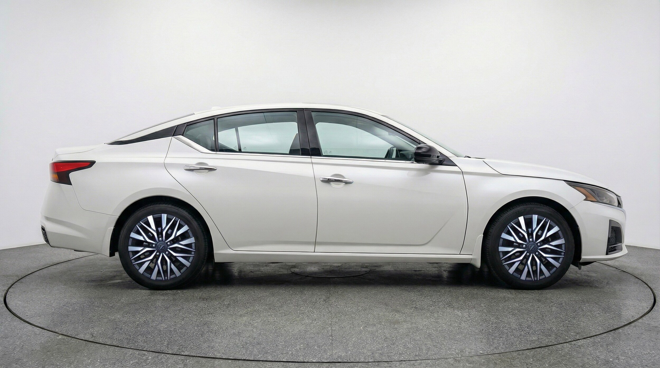 Thumbnail: 2025 Nissan Altima - 11