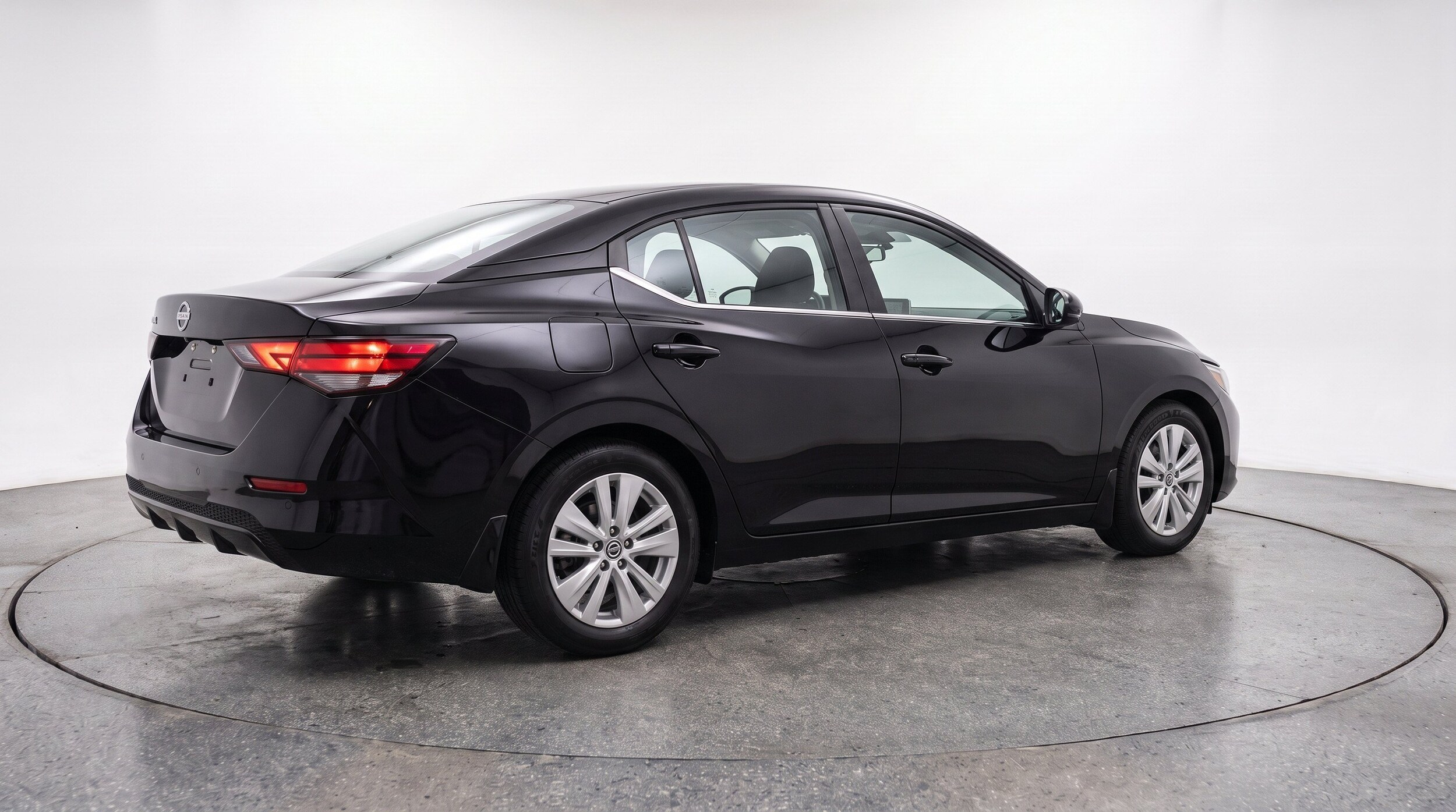 Thumbnail: 2025 Nissan Sentra - 9