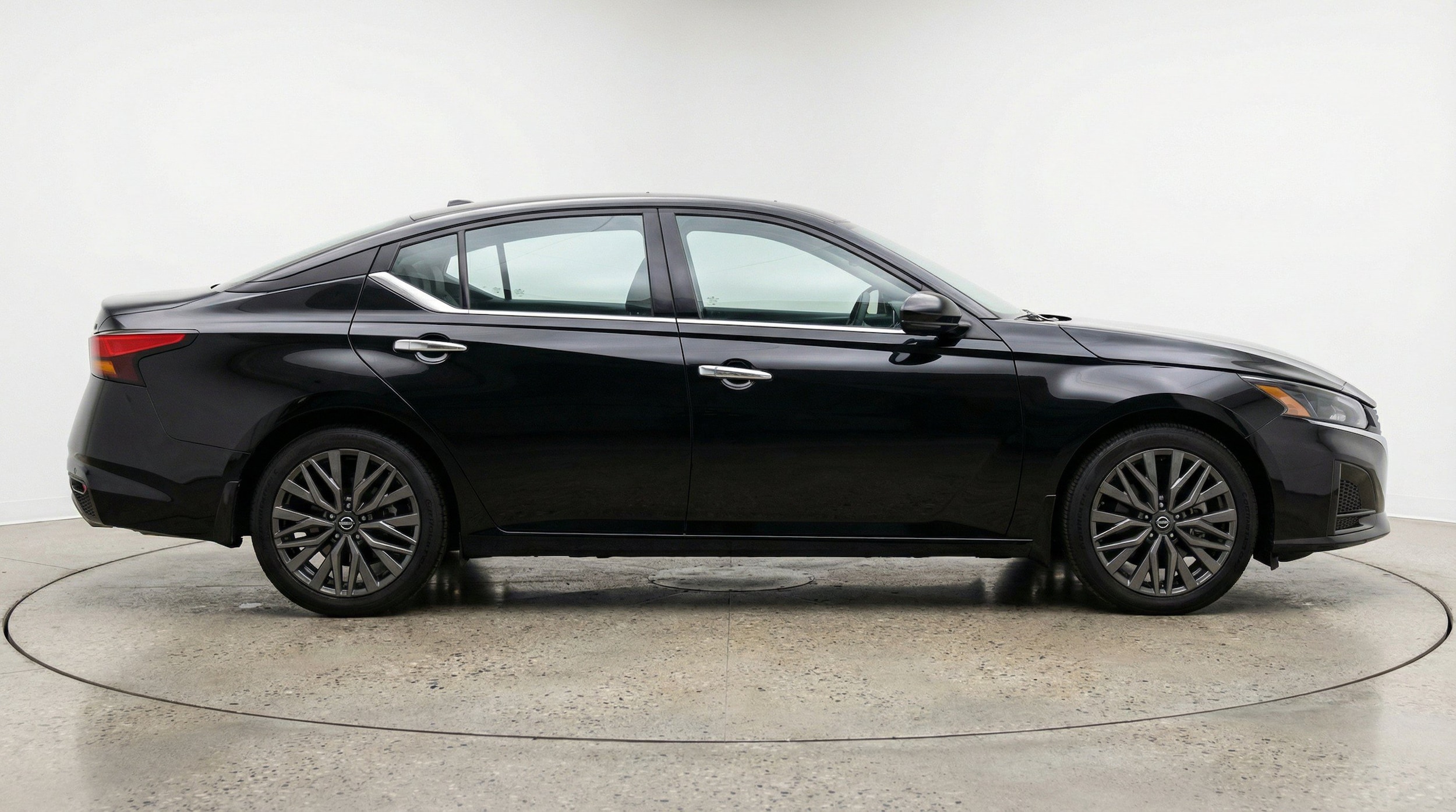 Thumbnail: 2025 Nissan Altima - 10