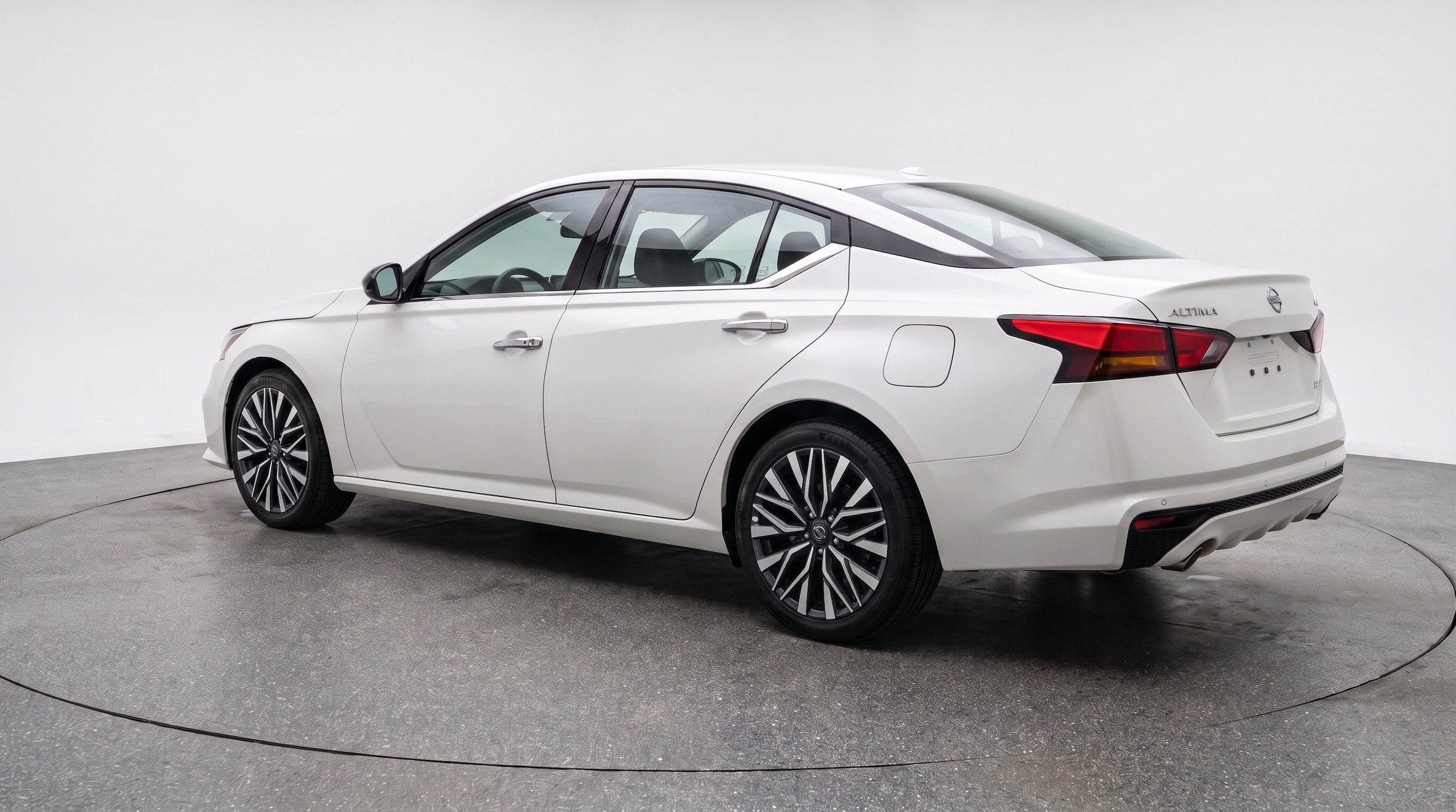 Thumbnail: 2025 Nissan Altima - 6